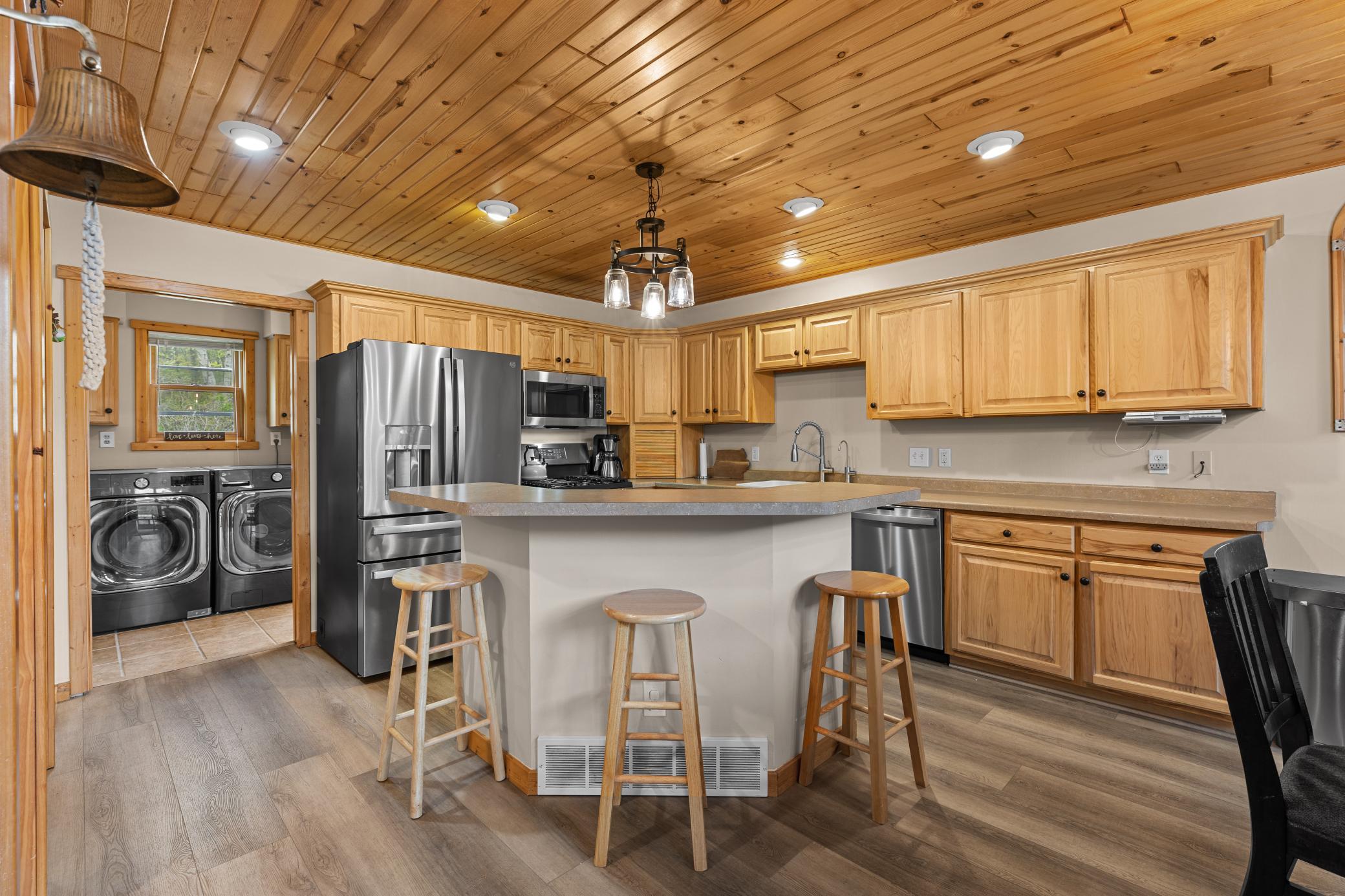 2005 single family home for sale at 6454 Flying Jib in Garrison, MN — 5 bed, 3 bath (photo 44 of 47)