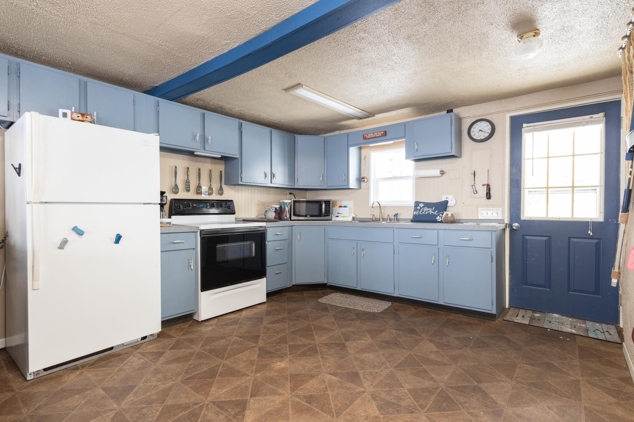 24932 Wall Lake Point Circle, Fergus Falls MN 56537 - Photo 7 of 36