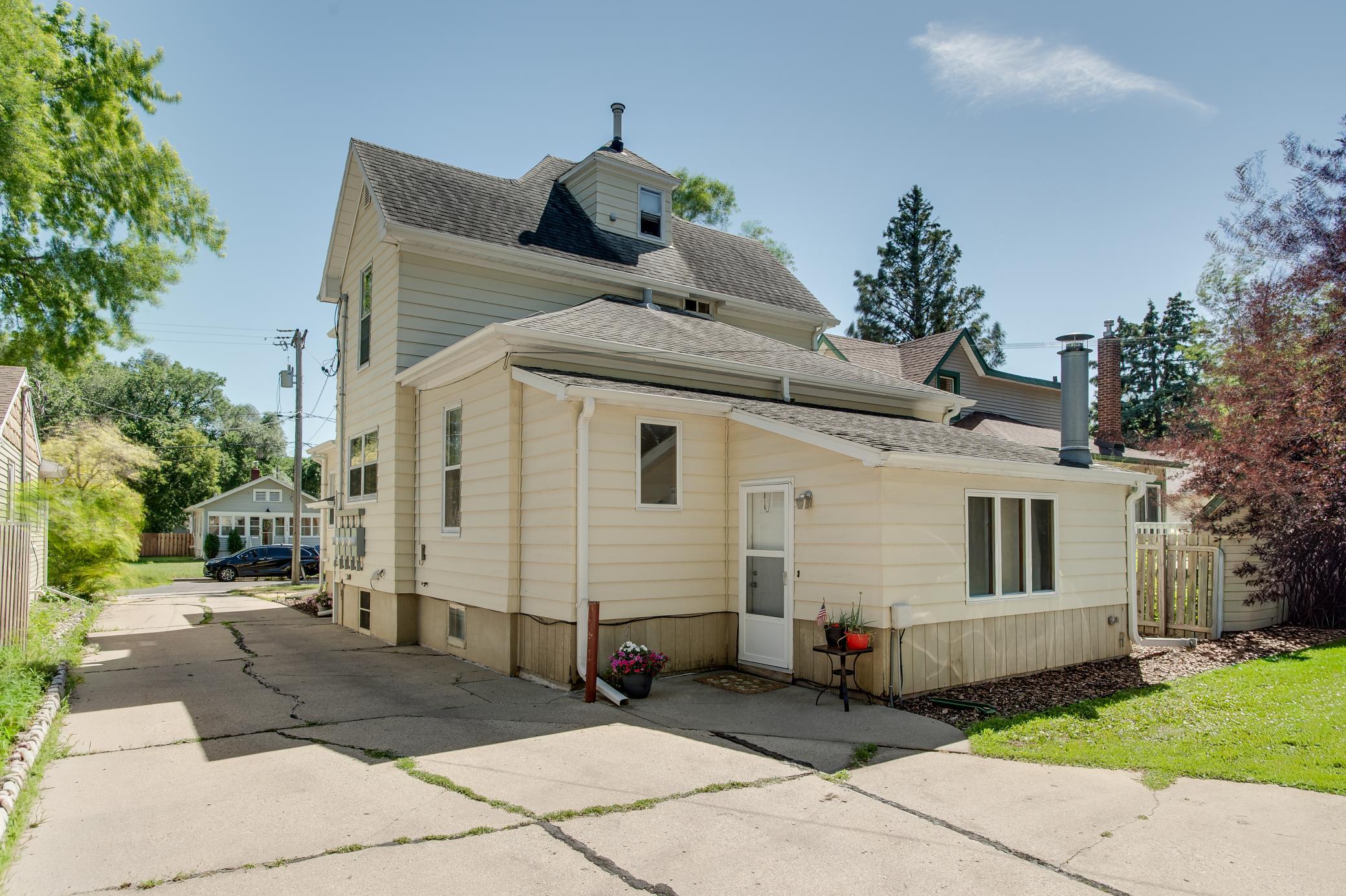 1637 8th Avenue S, Fargo ND 58103 - Photo 40 of 48