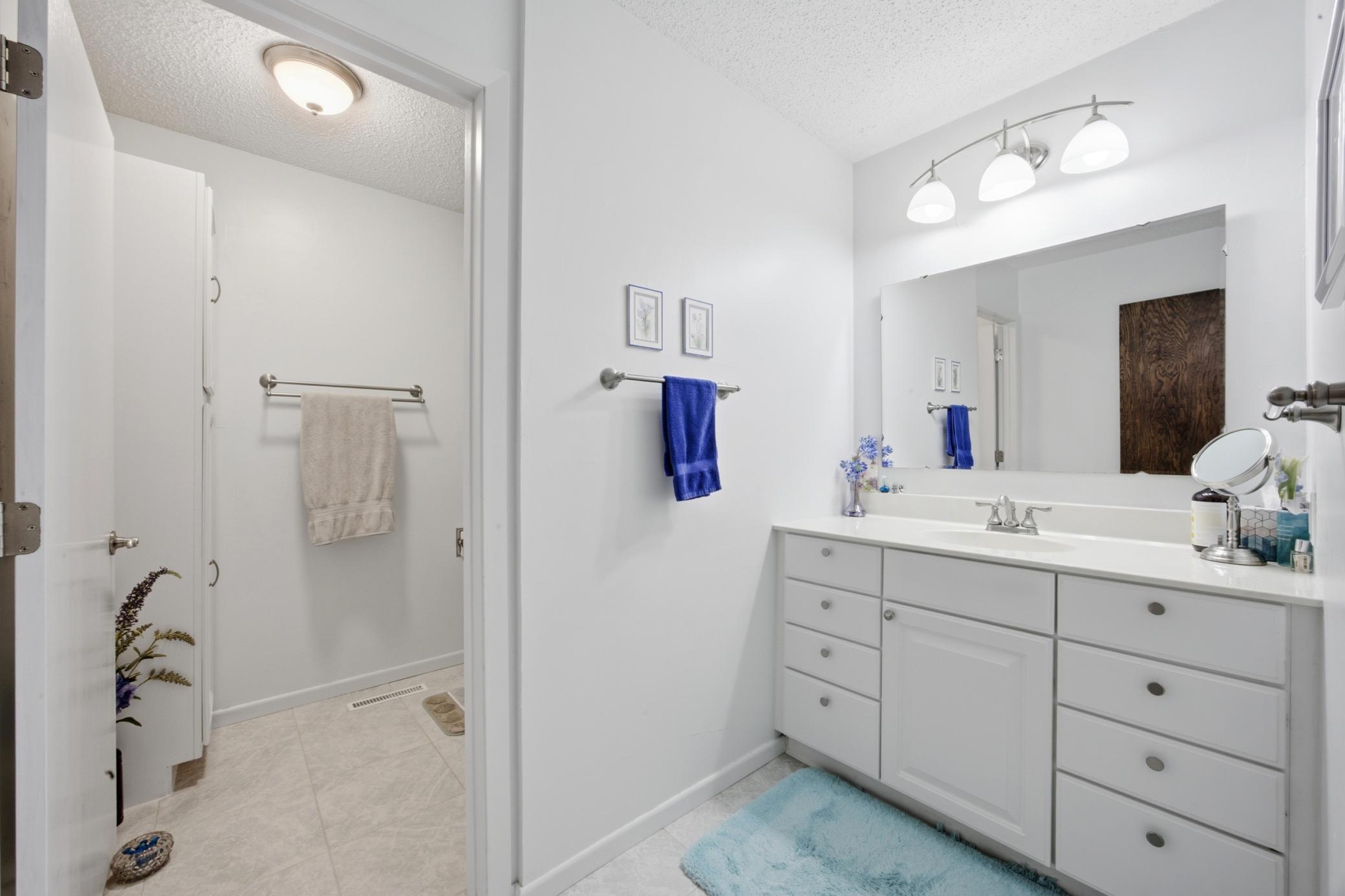 1976 twin home for sale at 1451 23rd Street S in Fargo, ND — 2 bed, 2 bath (photo 17 of 41)
