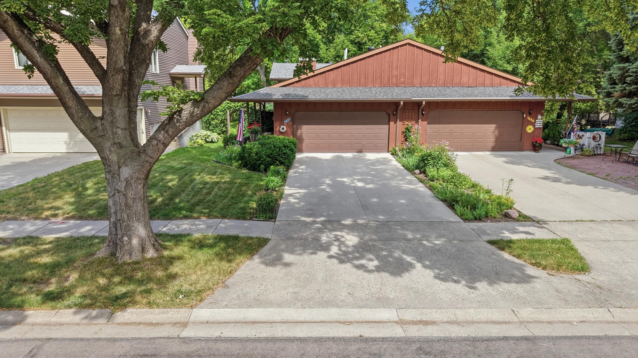 1976 twin home for sale at 1451 23rd Street S in Fargo, ND — 2 bed, 2 bath (photo 29 of 41)