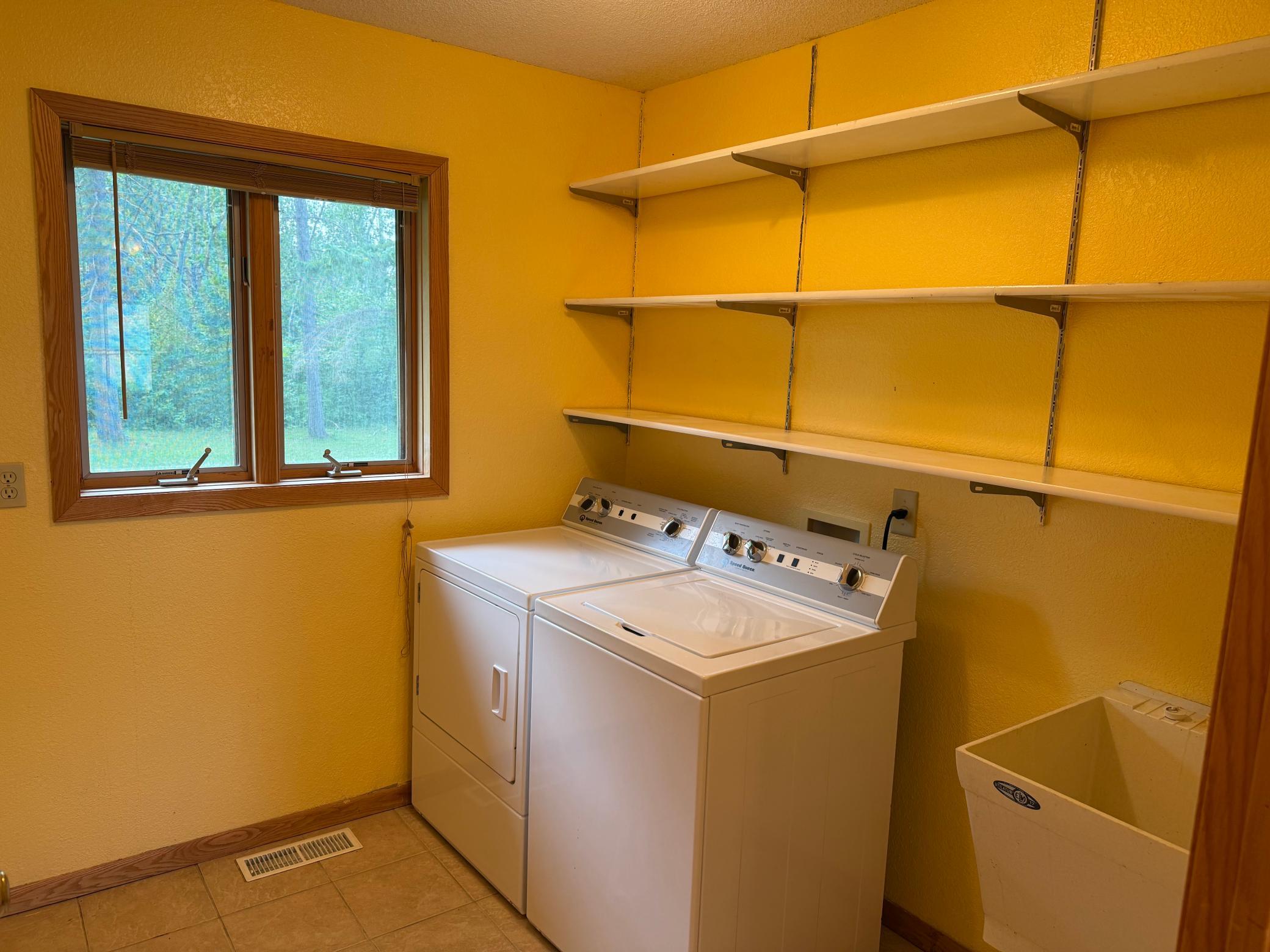 1970 single family home for sale at 2904 State Highway 172 NW in Baudette, MN — 2 bed, 2 bath (photo 13 of 32)