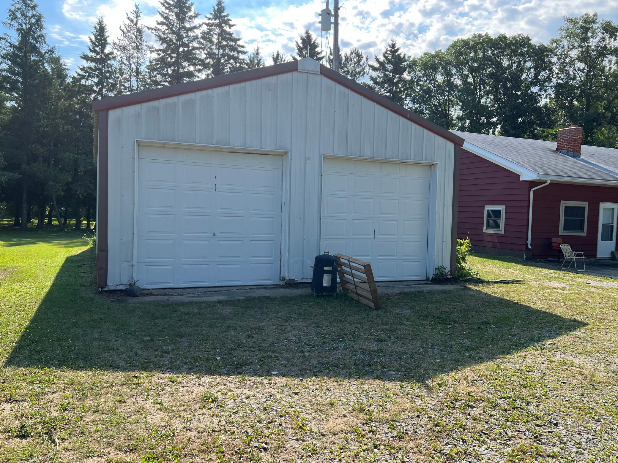 1970 single family home for sale at 2904 State Highway 172 NW in Baudette, MN — 2 bed, 2 bath (photo 9 of 32)