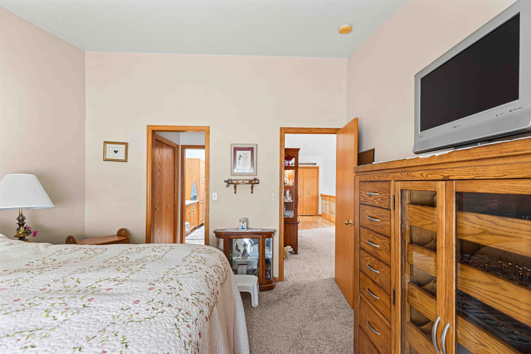 4324 39 1/2 Avenue S, Fargo ND 58104 - Photo 16 of 40