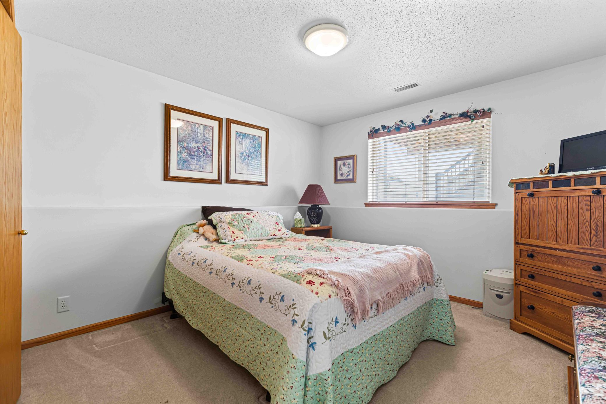 4324 39 1/2 Avenue S, Fargo ND 58104 - Photo 27 of 40