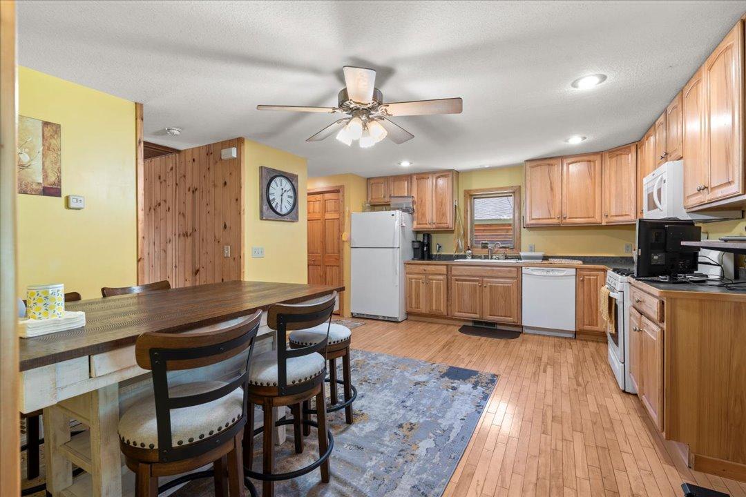 9364 Ossawinnamakee Road, Pequot Lakes MN 56472 - Photo 6 of 27