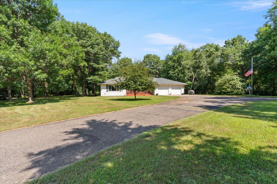 17892 Hideaway Drive, Brainerd MN 56401 - Photo 3 of 38