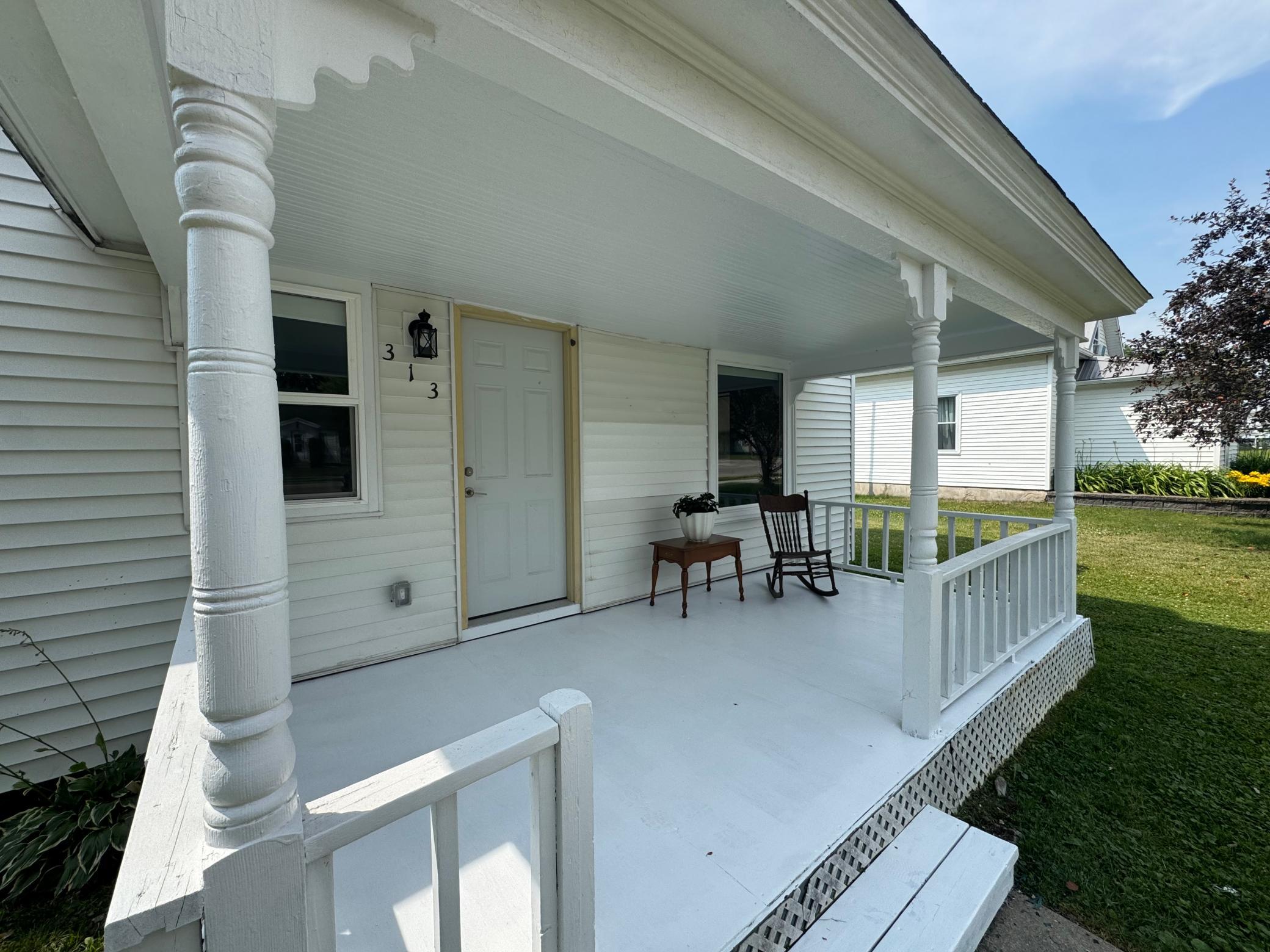 313 Minnesota Avenue E, Sebeka MN 56477 - Photo 5 of 32