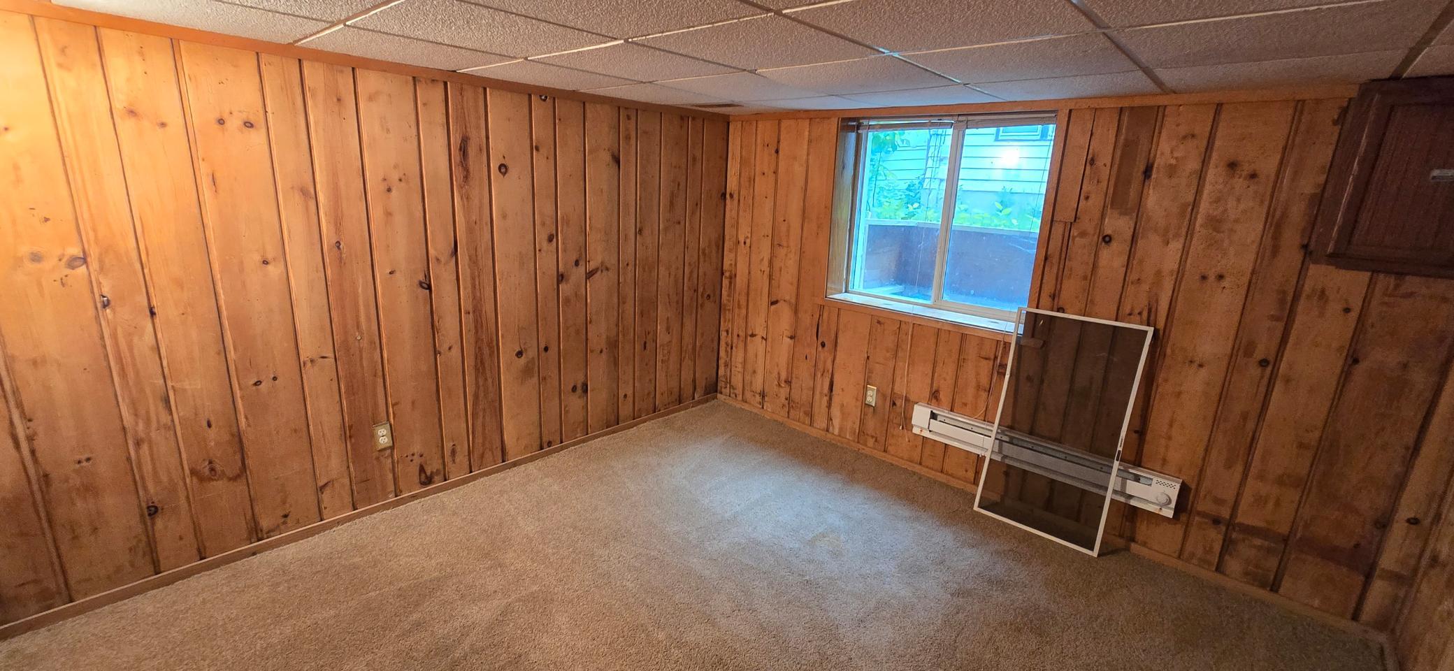 905 College Street N, Fargo ND 58102 - Photo 11 of 37