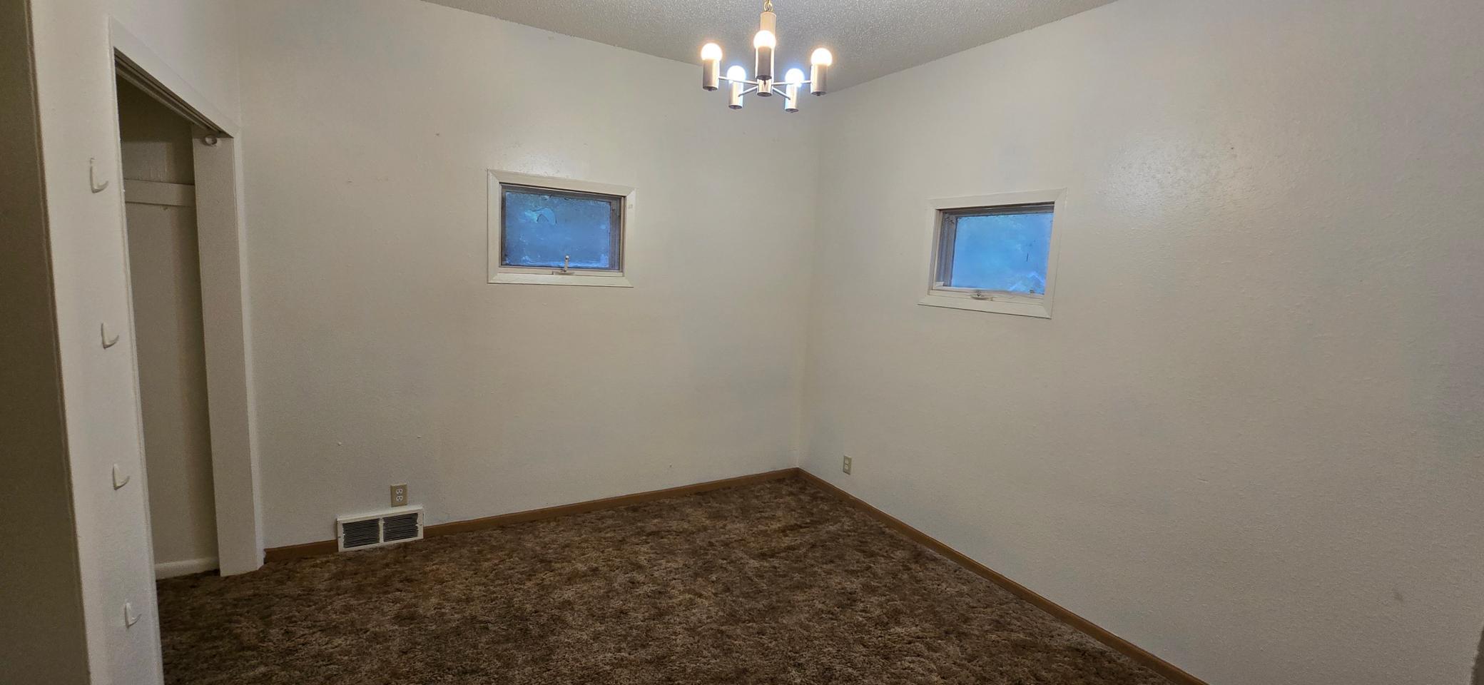 905 College Street N, Fargo ND 58102 - Photo 15 of 37