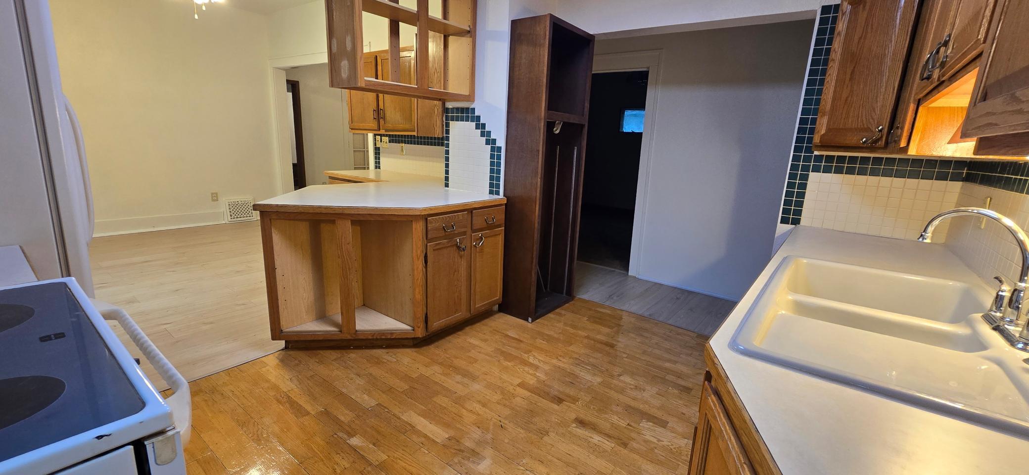 905 College Street N, Fargo ND 58102 - Photo 22 of 37
