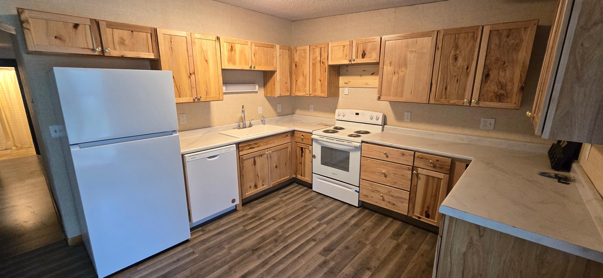 905 College Street N, Fargo ND 58102 - Photo 35 of 37