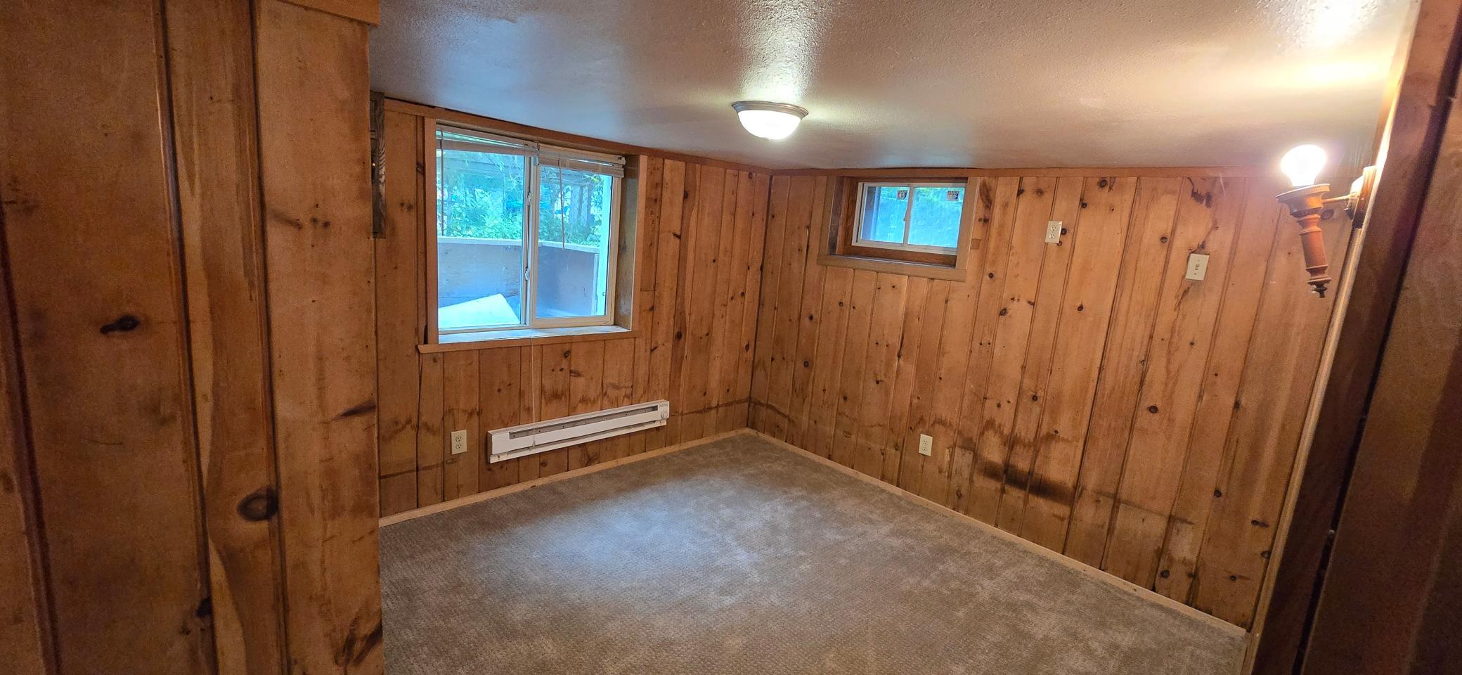 905 College Street N, Fargo ND 58102 - Photo 9 of 37