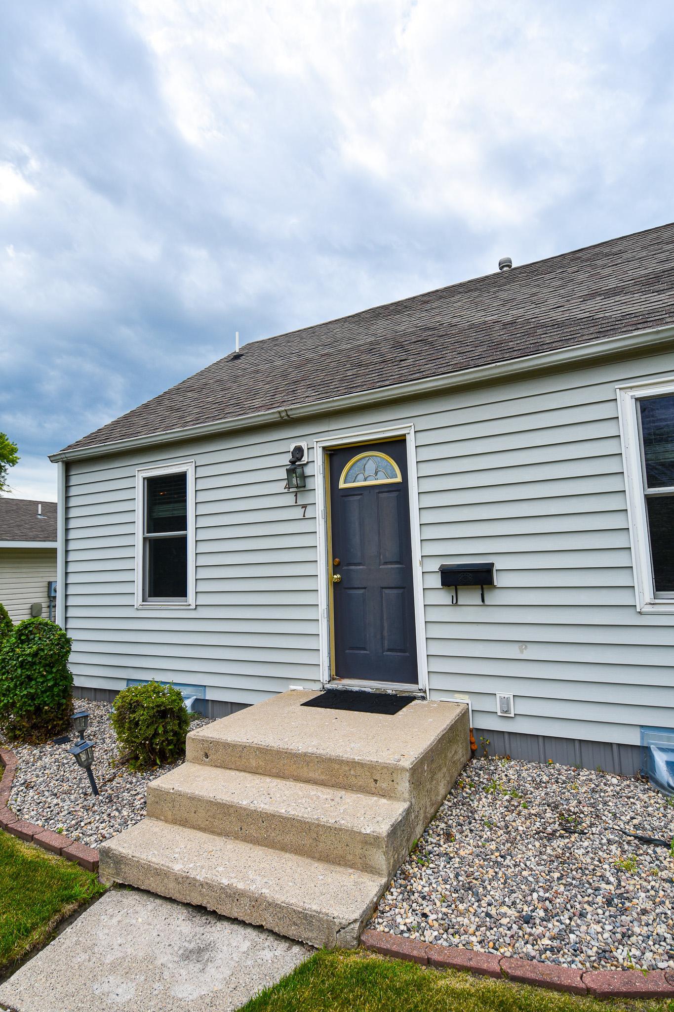 417 Kendall Avenue S, Thief River Falls MN 56701 - Photo 3 of 36