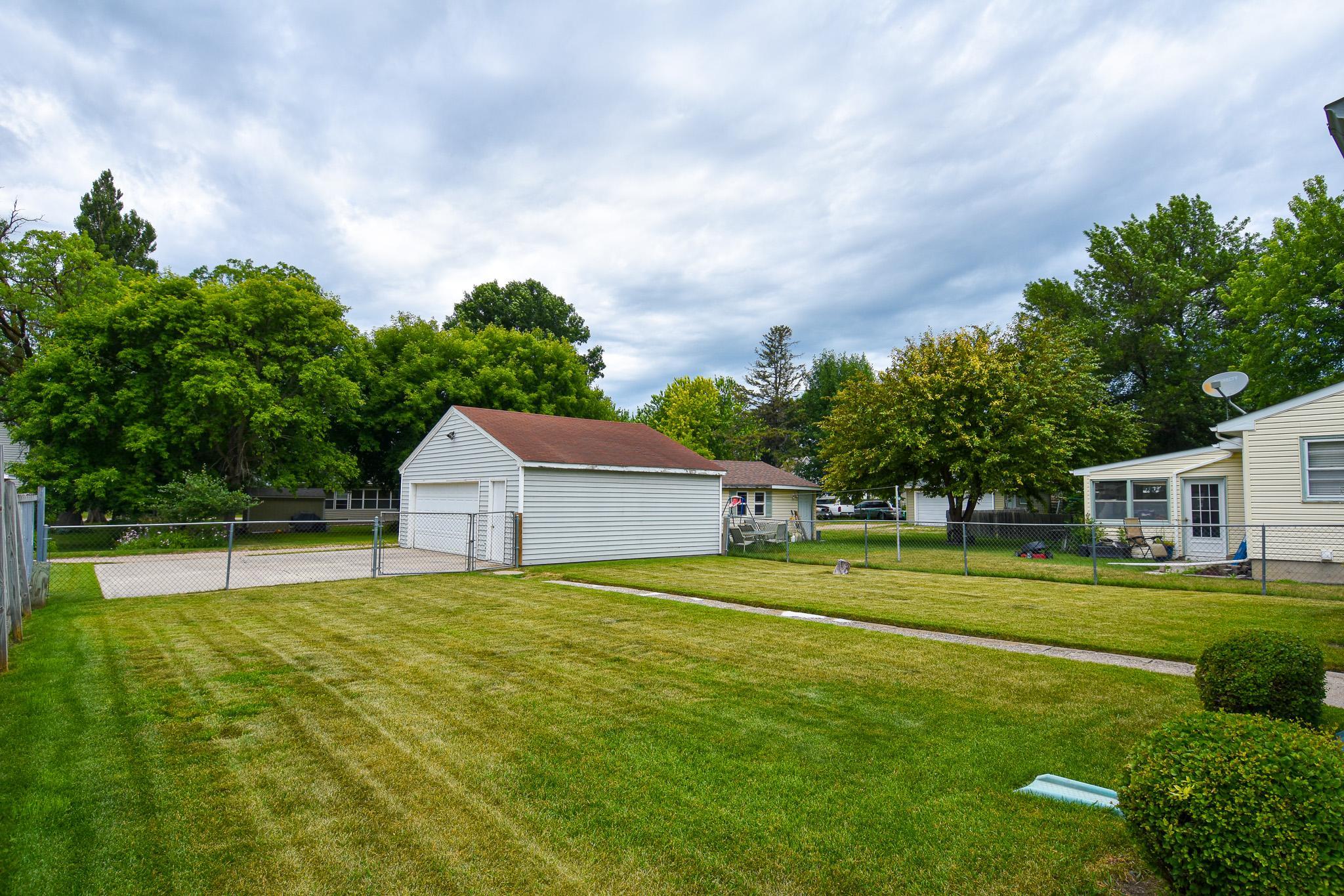417 Kendall Avenue S, Thief River Falls MN 56701 - Photo 30 of 36