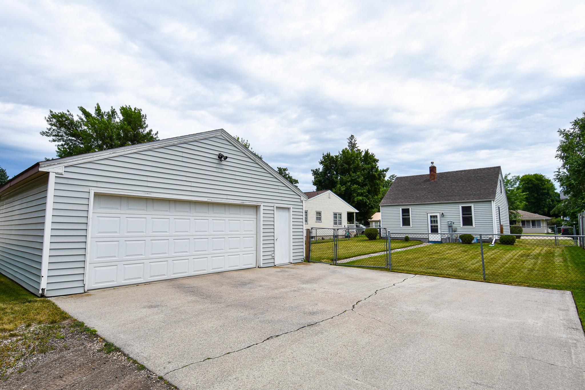 417 Kendall Avenue S, Thief River Falls MN 56701 - Photo 32 of 36