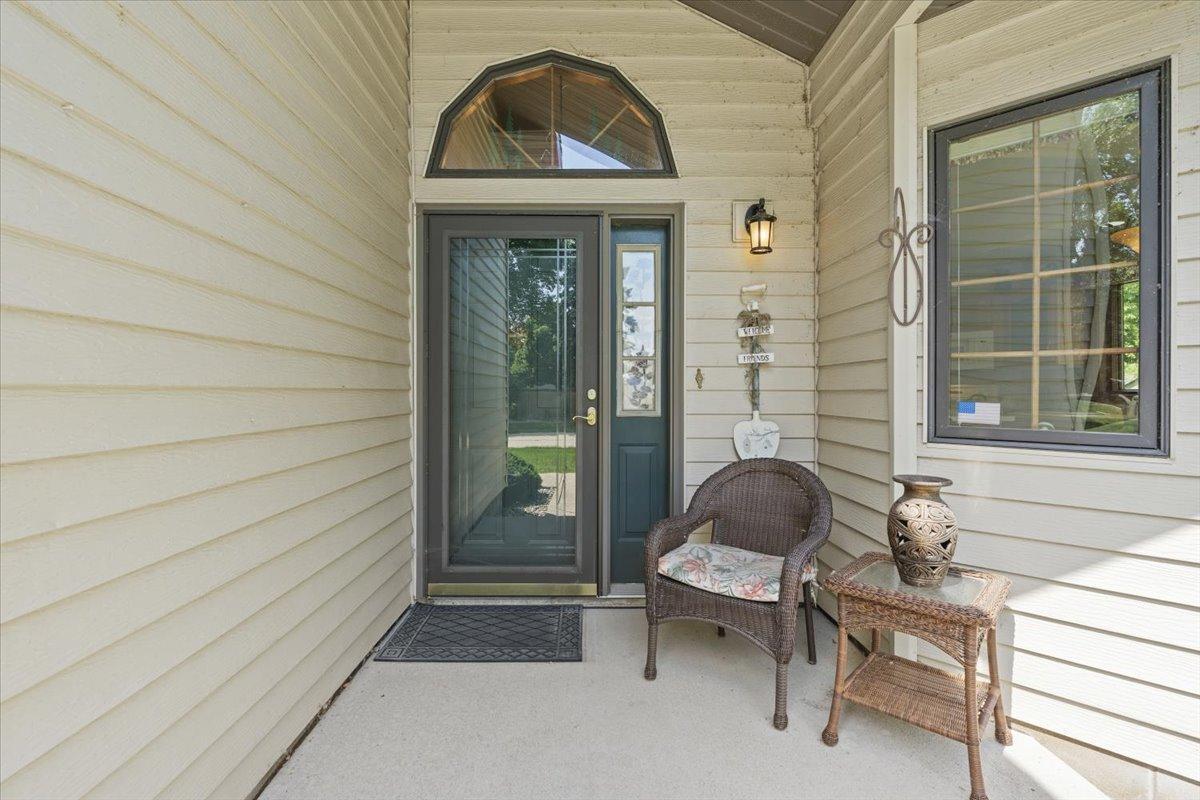 2210 Brookwood Court, Fergus Falls MN 56537 - Photo 4 of 27