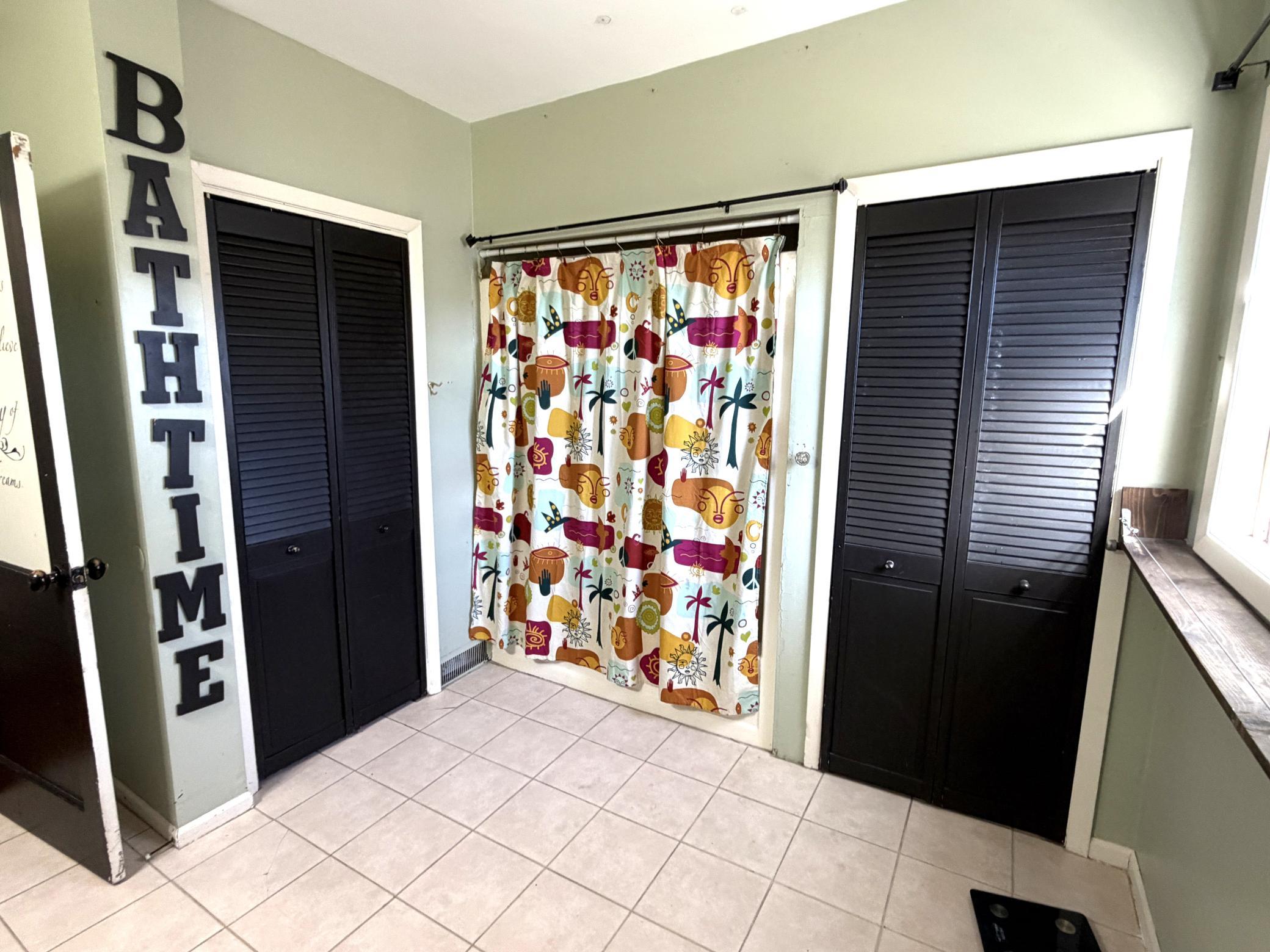 1930 single family home for sale at 207 S Johnson Avenue in Fosston, MN — 4 bed, 3 bath (photo 16 of 52)