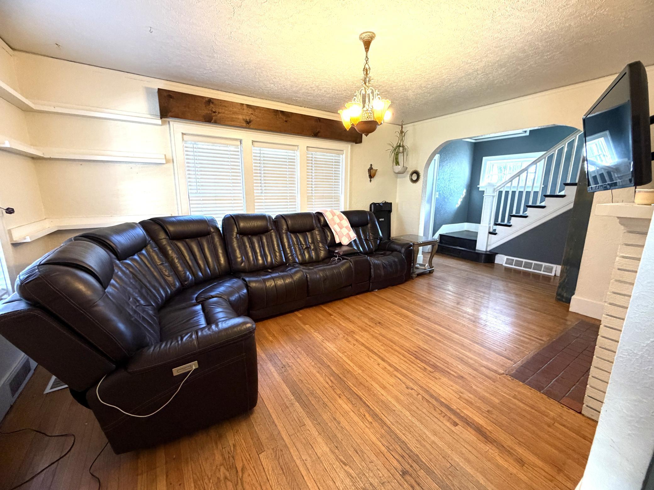 1930 single family home for sale at 207 S Johnson Avenue in Fosston, MN — 4 bed, 3 bath (photo 4 of 52)