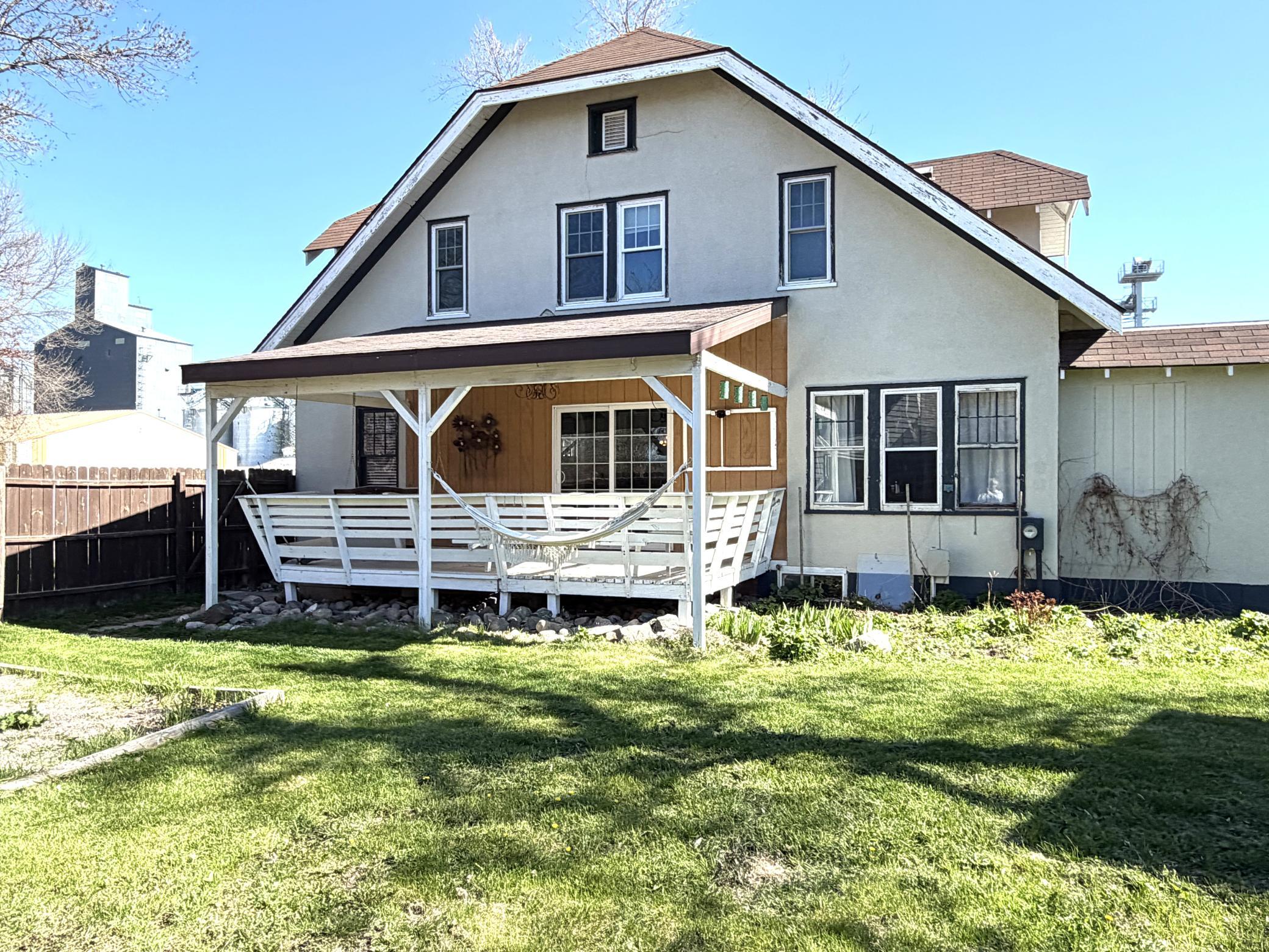 1930 single family home for sale at 207 S Johnson Avenue in Fosston, MN — 4 bed, 3 bath (photo 43 of 52)