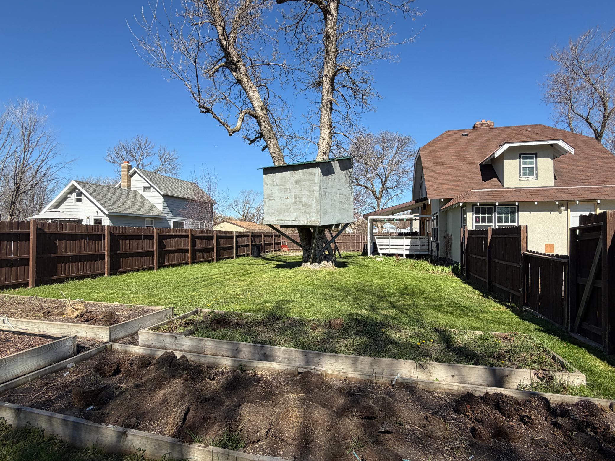 1930 single family home for sale at 207 S Johnson Avenue in Fosston, MN — 4 bed, 3 bath (photo 46 of 52)