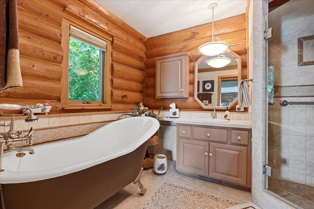 1990 single family home for sale at 2087 Perch Lane SW in Nisswa, MN — 3 bed, 4 bath (photo 22 of 57)