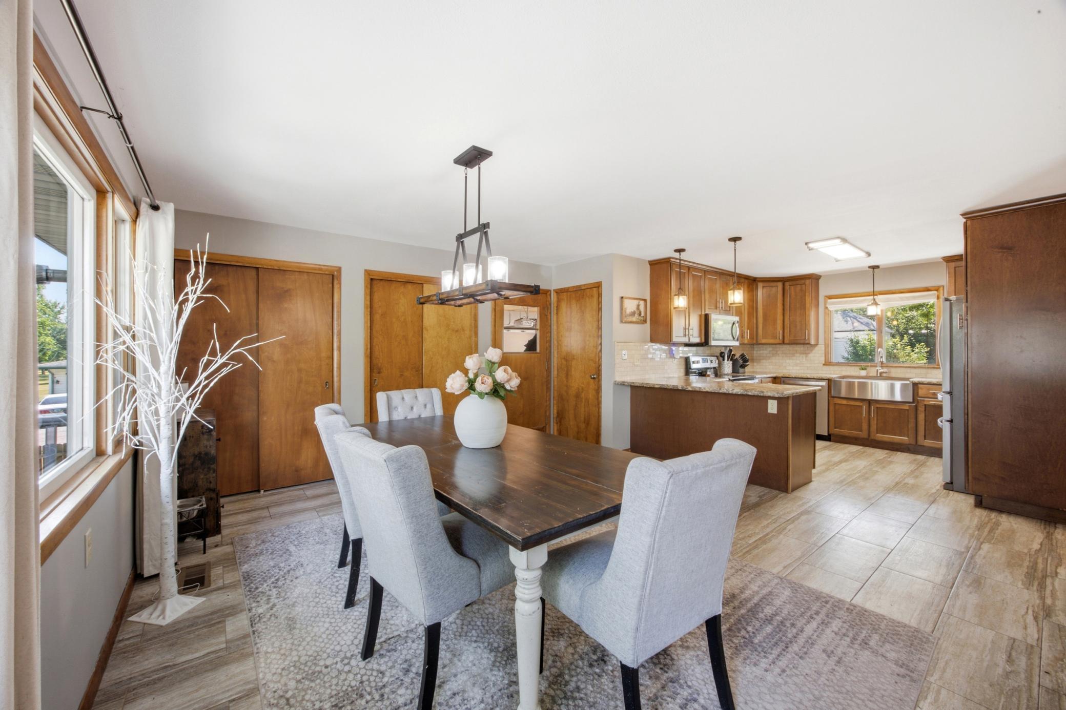 1964 single family home for sale at 250 4th Street in Arthur, ND — 4 bed, 2 bath (photo 14 of 42)