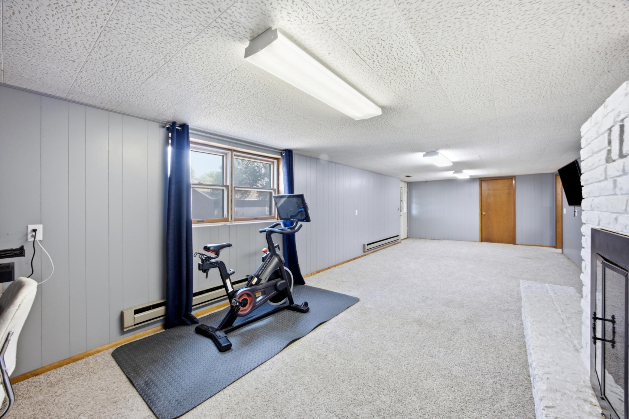 1964 single family home for sale at 250 4th Street in Arthur, ND — 4 bed, 2 bath (photo 28 of 42)