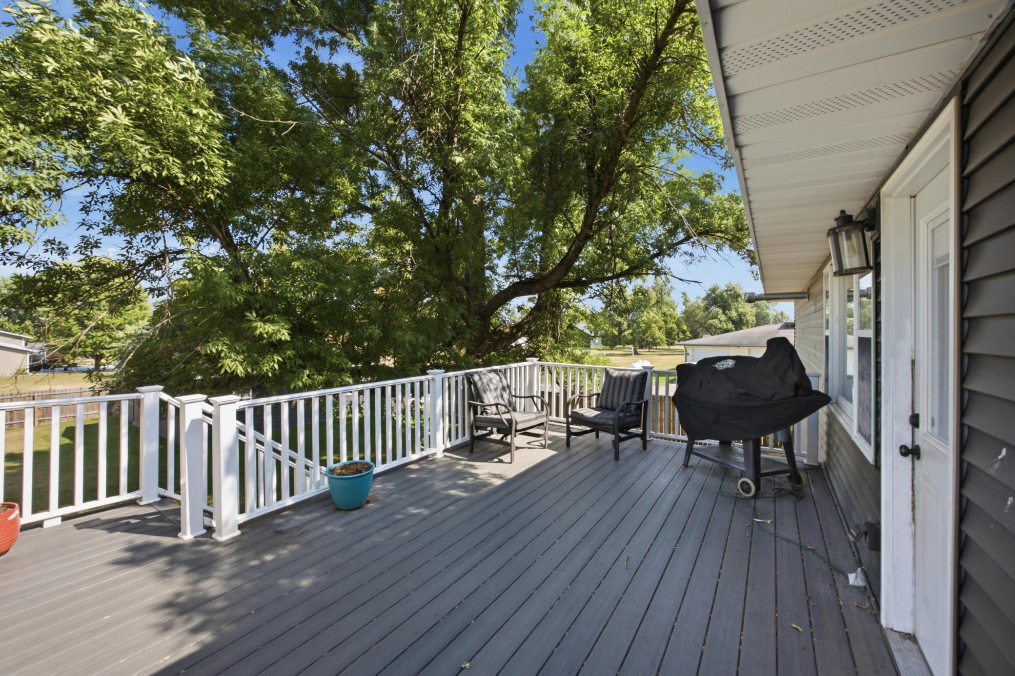 1964 single family home for sale at 250 4th Street in Arthur, ND — 4 bed, 2 bath (photo 38 of 42)