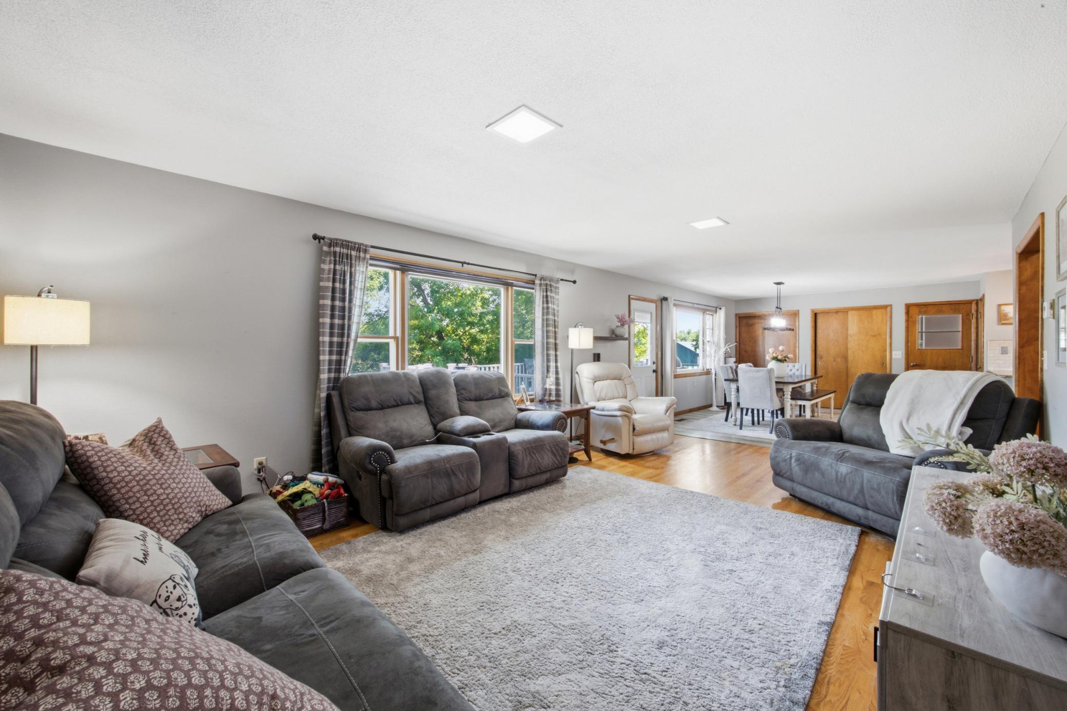1964 single family home for sale at 250 4th Street in Arthur, ND — 4 bed, 2 bath (photo 7 of 42)