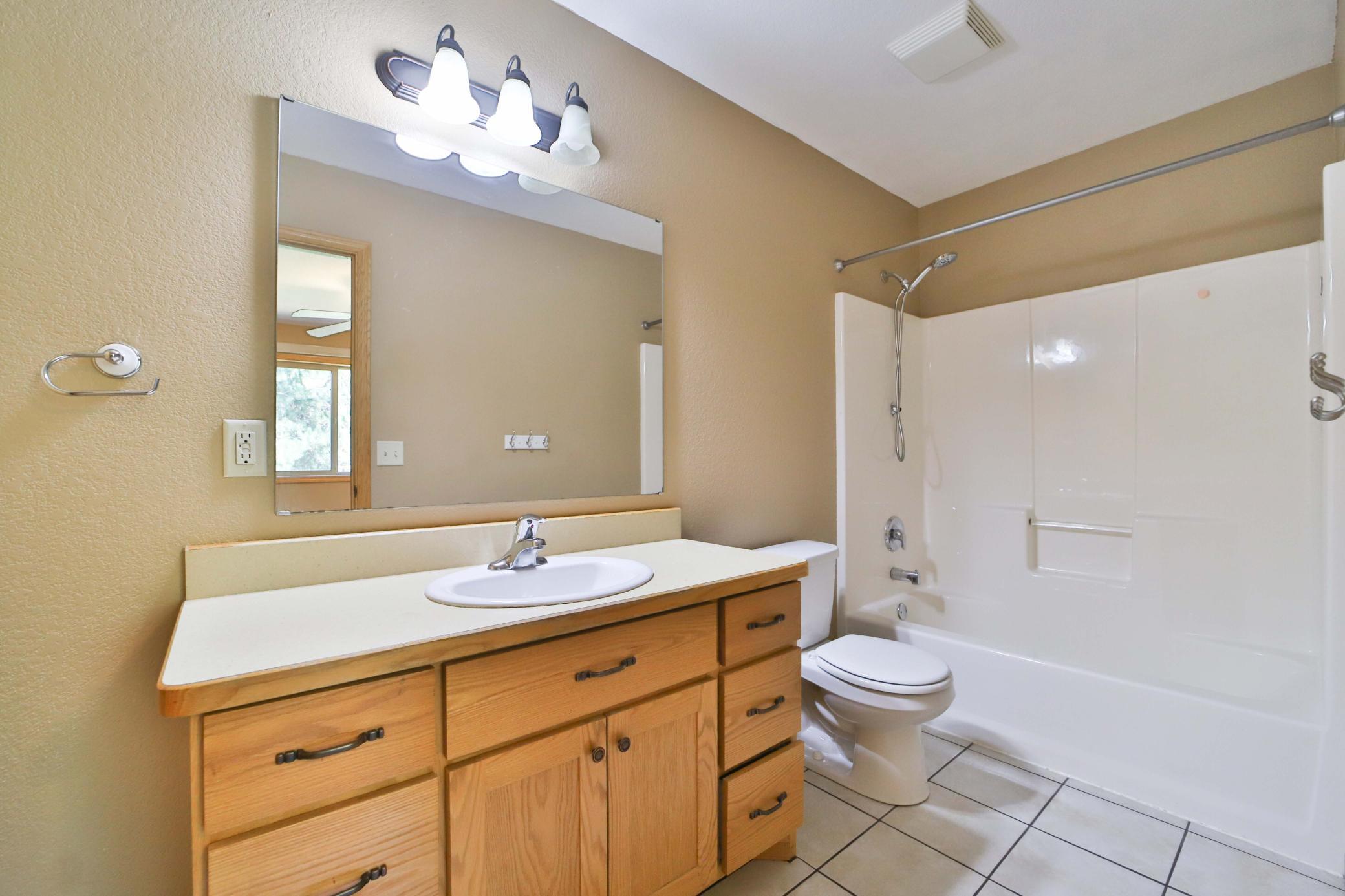 2007 single family home for sale at 16310 Pristine Pine Court in Brainerd, MN — 4 bed, 3 bath (photo 17 of 58)
