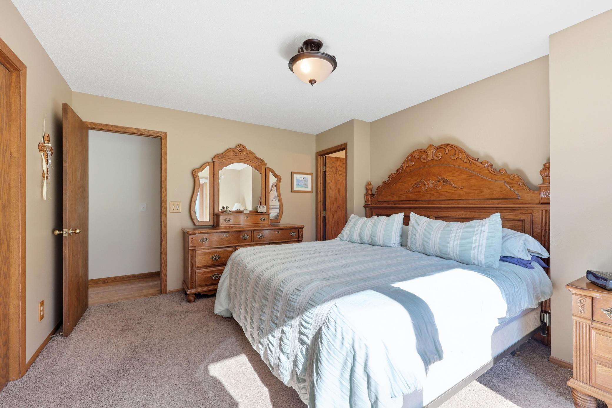 1991 single family home for sale at 6775 50th Avenue S in Sabin, MN — 4 bed, 4 bath (photo 18 of 57)