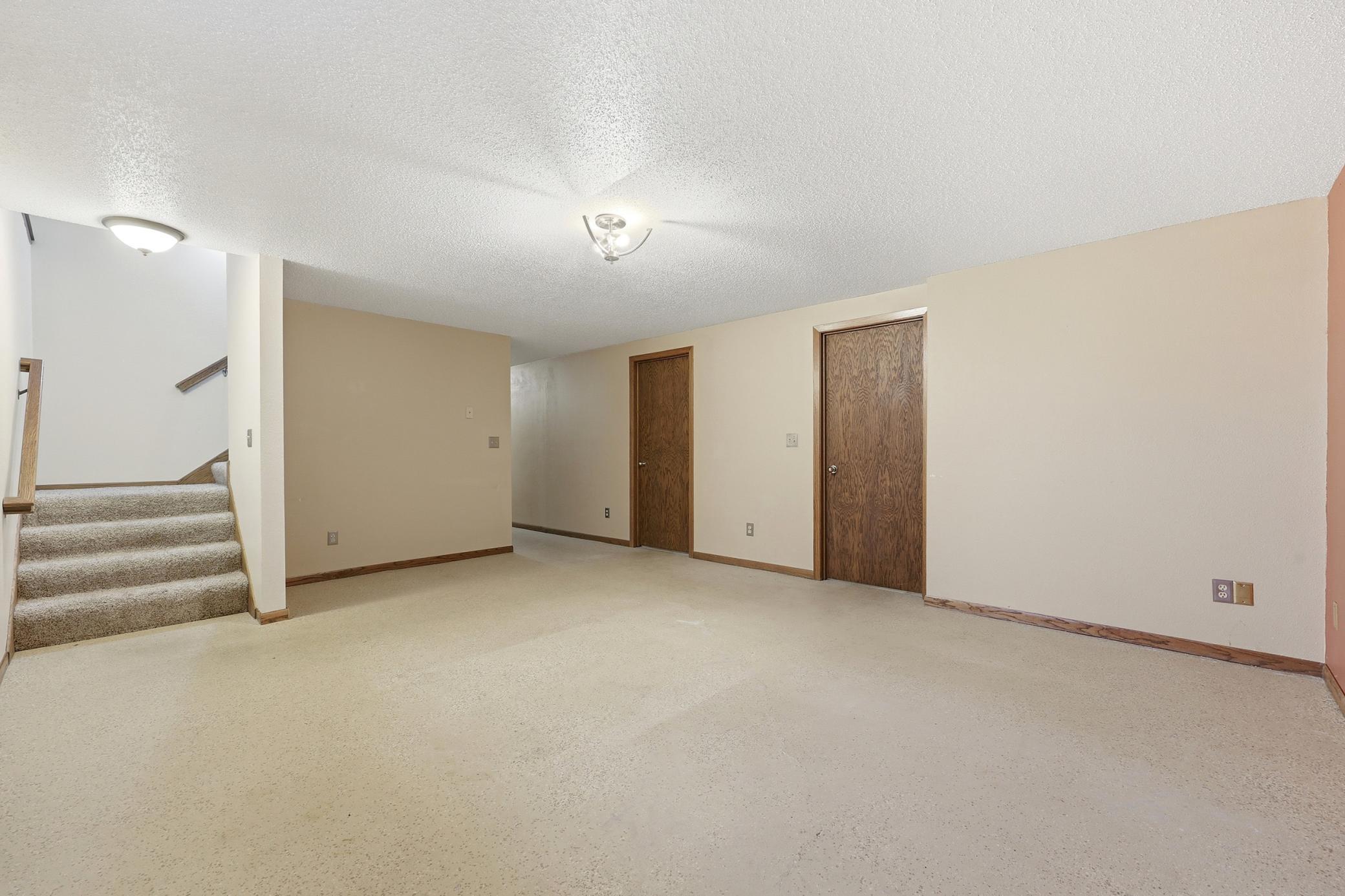 1991 single family home for sale at 6775 50th Avenue S in Sabin, MN — 4 bed, 4 bath (photo 36 of 57)
