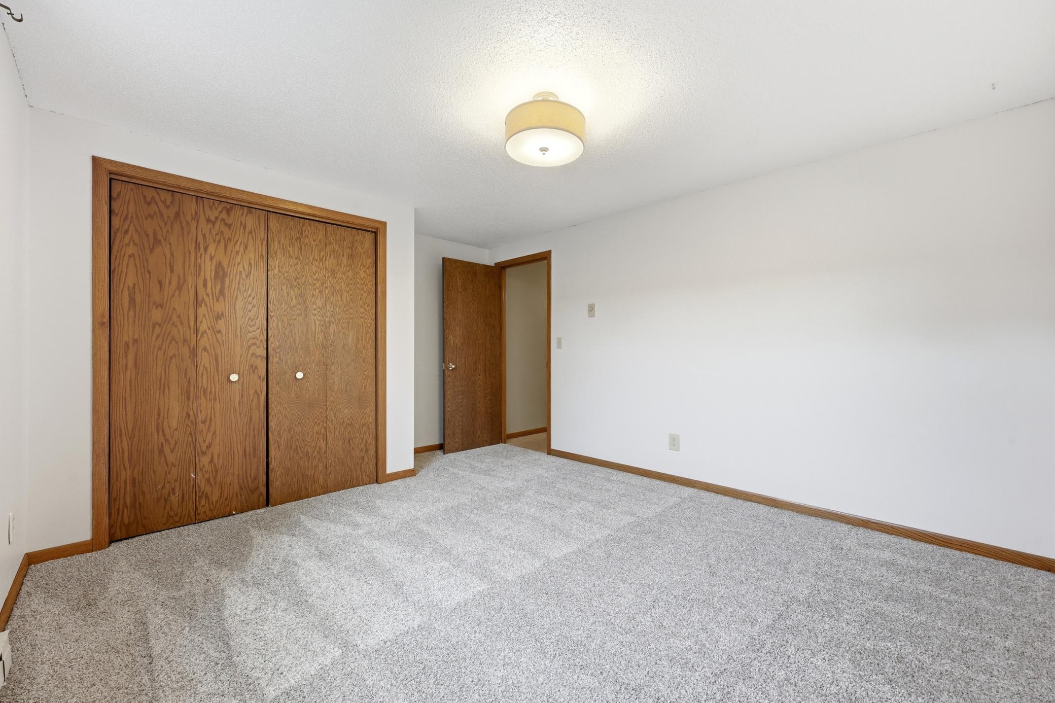 1991 single family home for sale at 6775 50th Avenue S in Sabin, MN — 4 bed, 4 bath (photo 39 of 57)