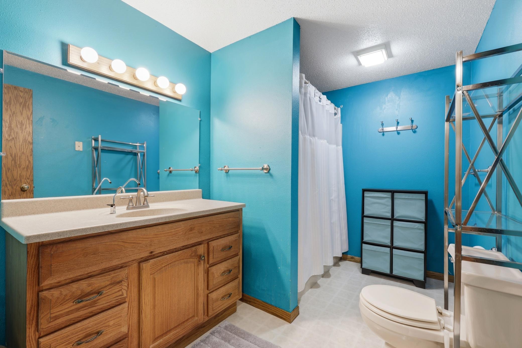 1991 single family home for sale at 6775 50th Avenue S in Sabin, MN — 4 bed, 4 bath (photo 40 of 57)