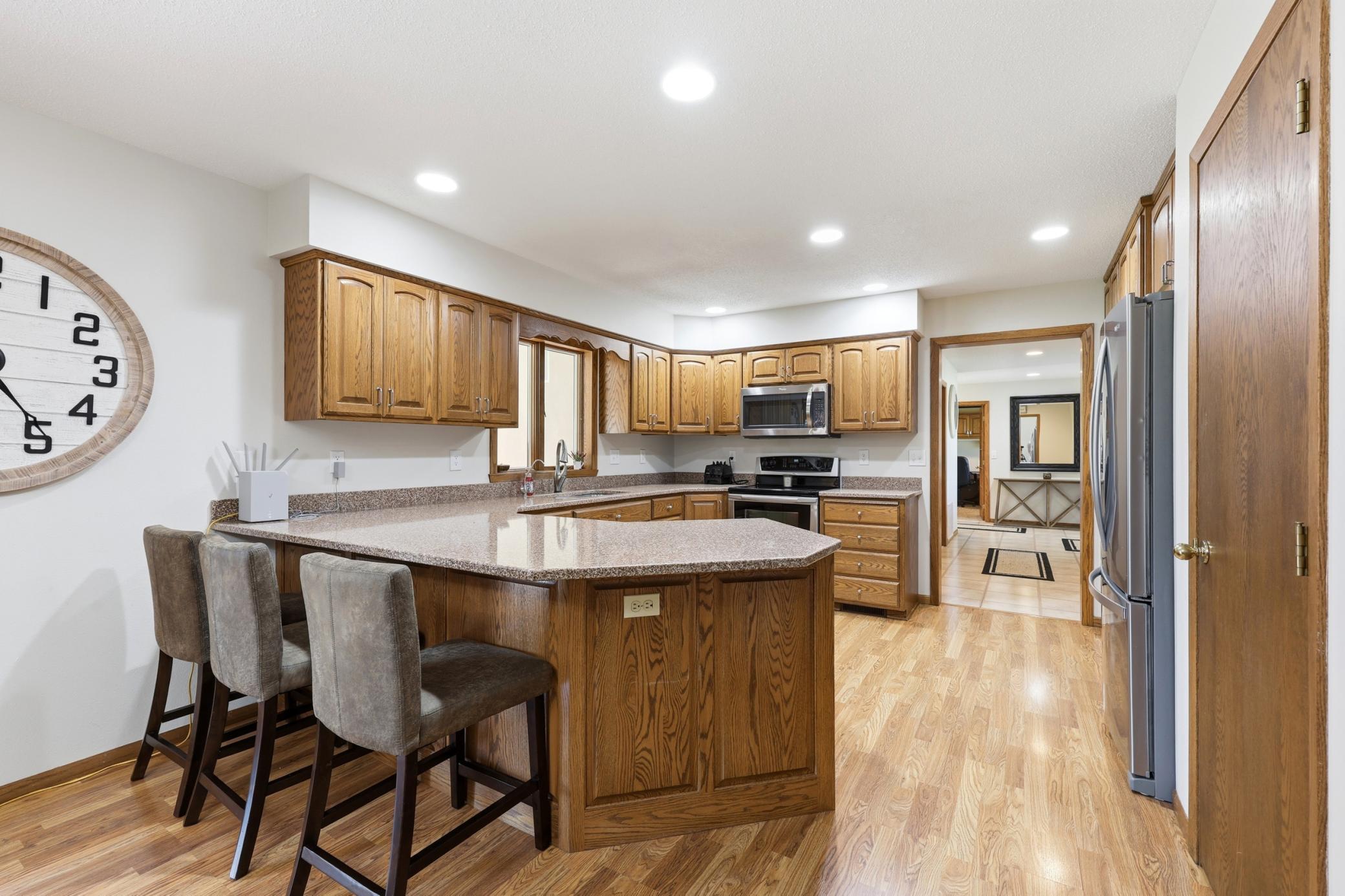 1991 single family home for sale at 6775 50th Avenue S in Sabin, MN — 4 bed, 4 bath (photo 10 of 57)