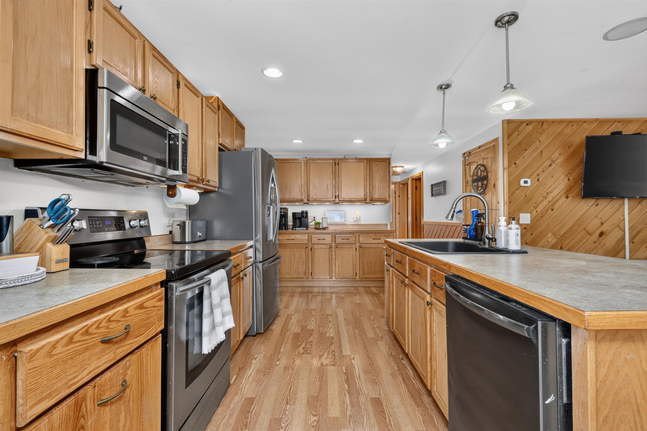 2105 Strader Drive, Grand Rapids MN 55744 - Photo 20 of 48