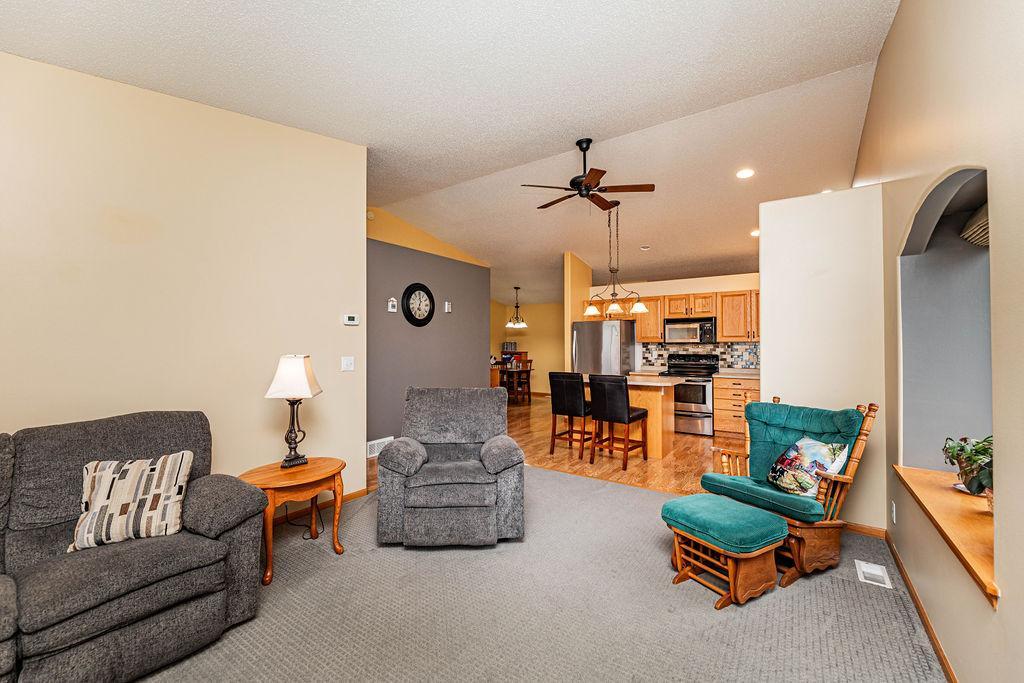 4291 39th Avenue S, Fargo ND 58104 - Photo 11 of 34
