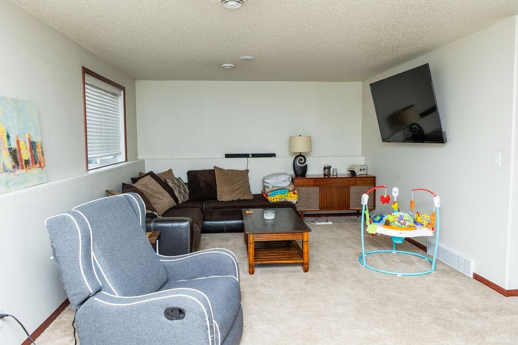 1028 39 Avenue W, West Fargo ND 58078 - Photo 35 of 44