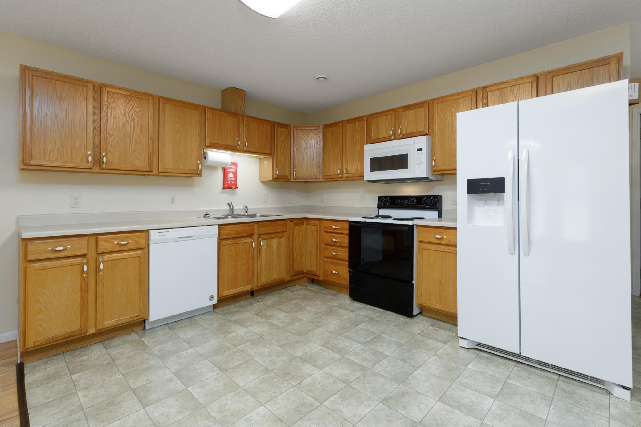 604 and 606 N Pickle Street, Hewitt MN 56453 - Photo 4 of 18