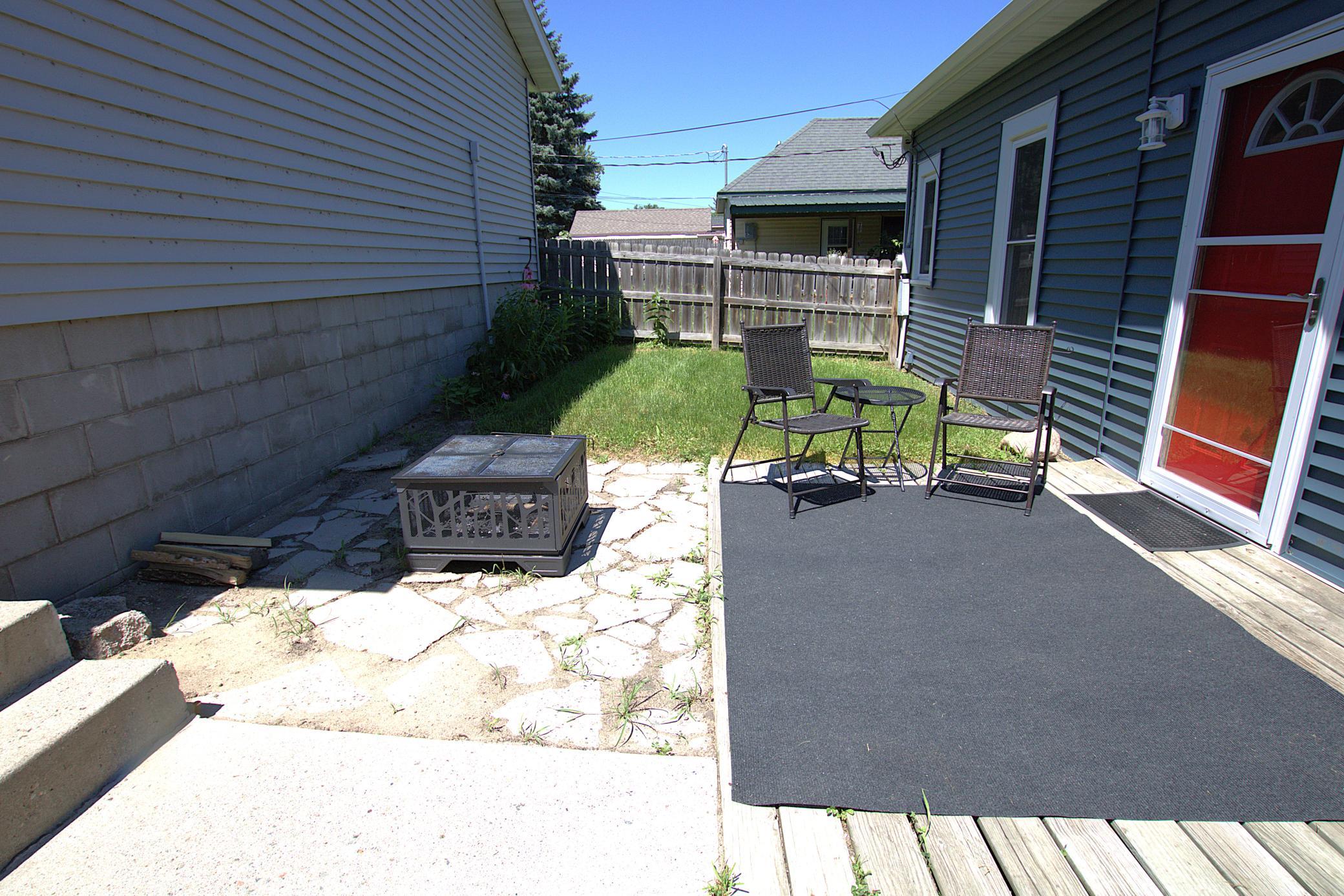 425 8th Street NE, Staples MN 56479 - Photo 4 of 16