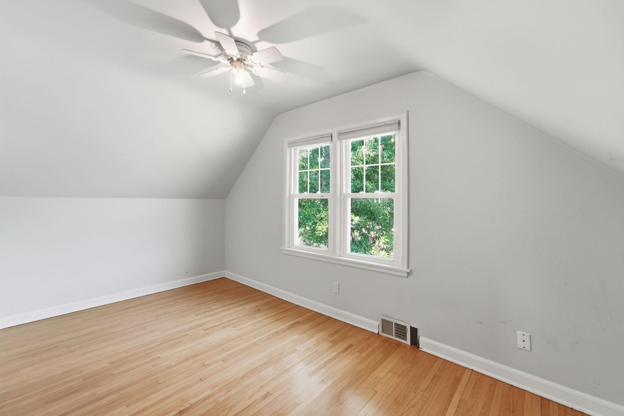 1942 single family home for sale at 1002 Cedar Street in Alexandria, MN — 4 bed, 3 bath (photo 26 of 61)
