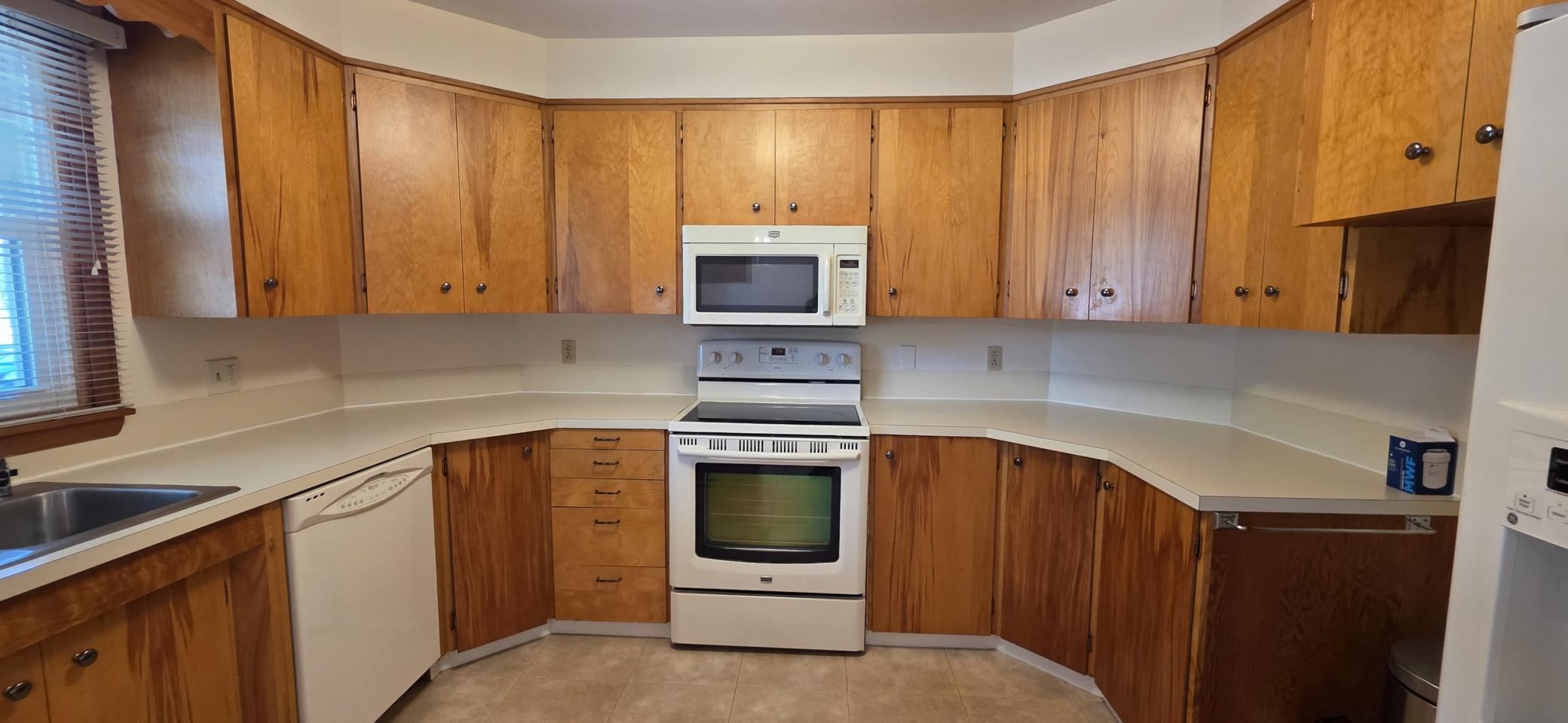 351 5th Street NW, Valley City ND 58072 - Photo 10 of 56