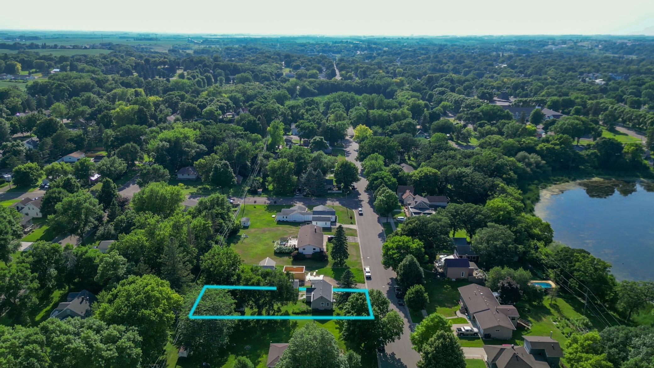 620 E Adolphus Avenue, Fergus Falls MN 56537 - Photo 6 of 9