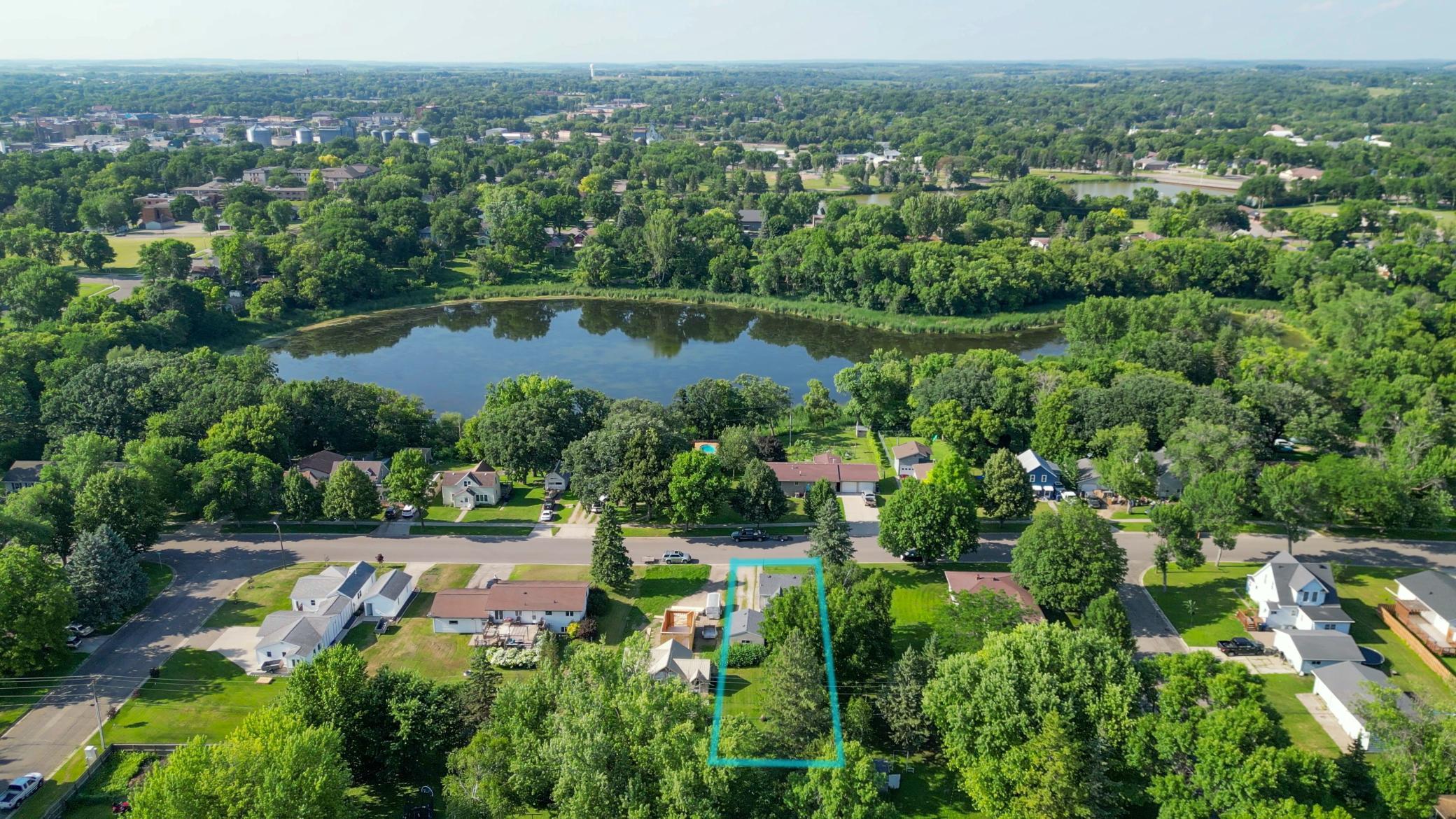 620 E Adolphus Avenue, Fergus Falls MN 56537 - Photo 8 of 9