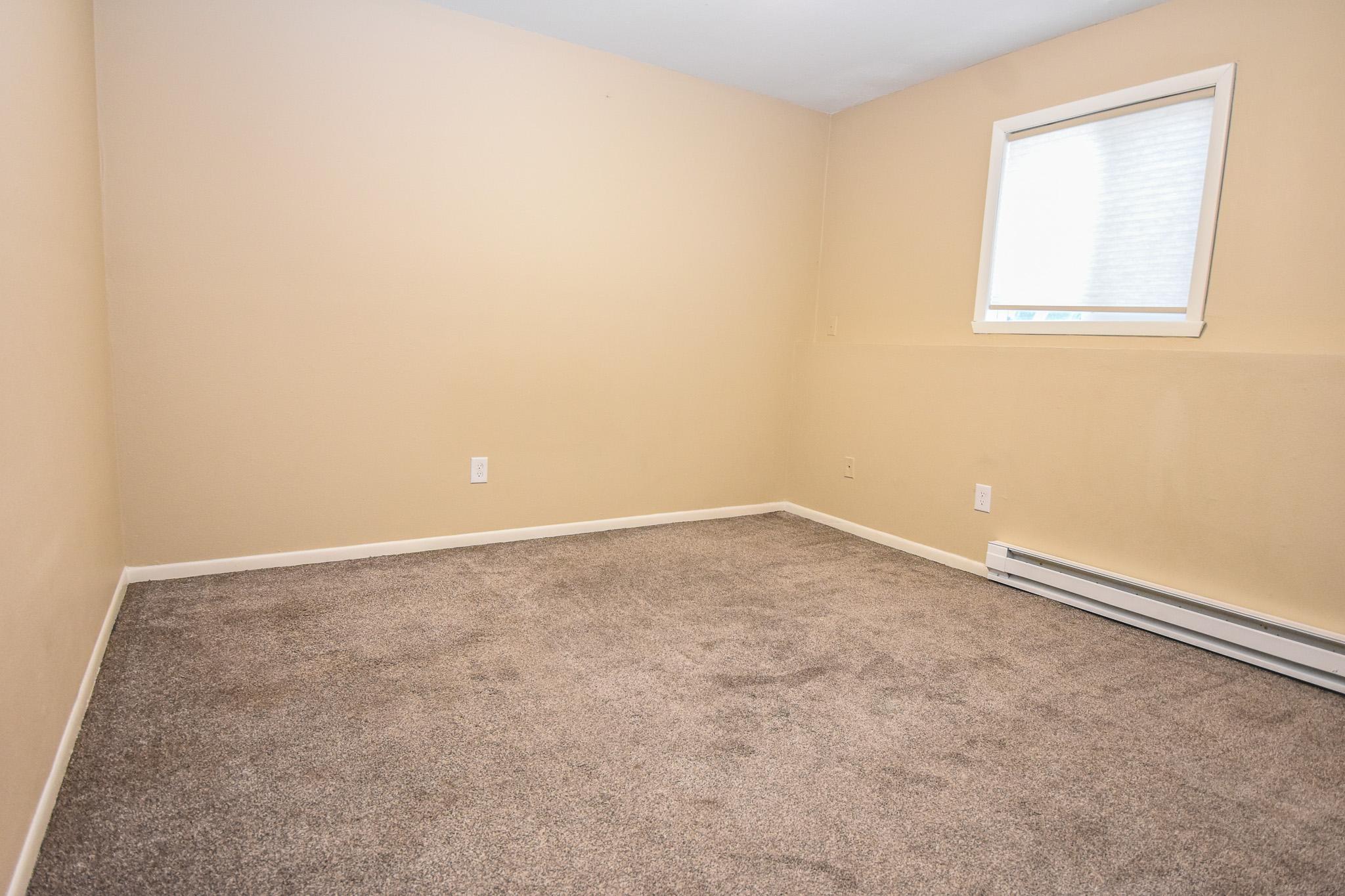 1114 UNIVERSITY Drive N, Fargo ND 58102 - Photo 37 of 39
