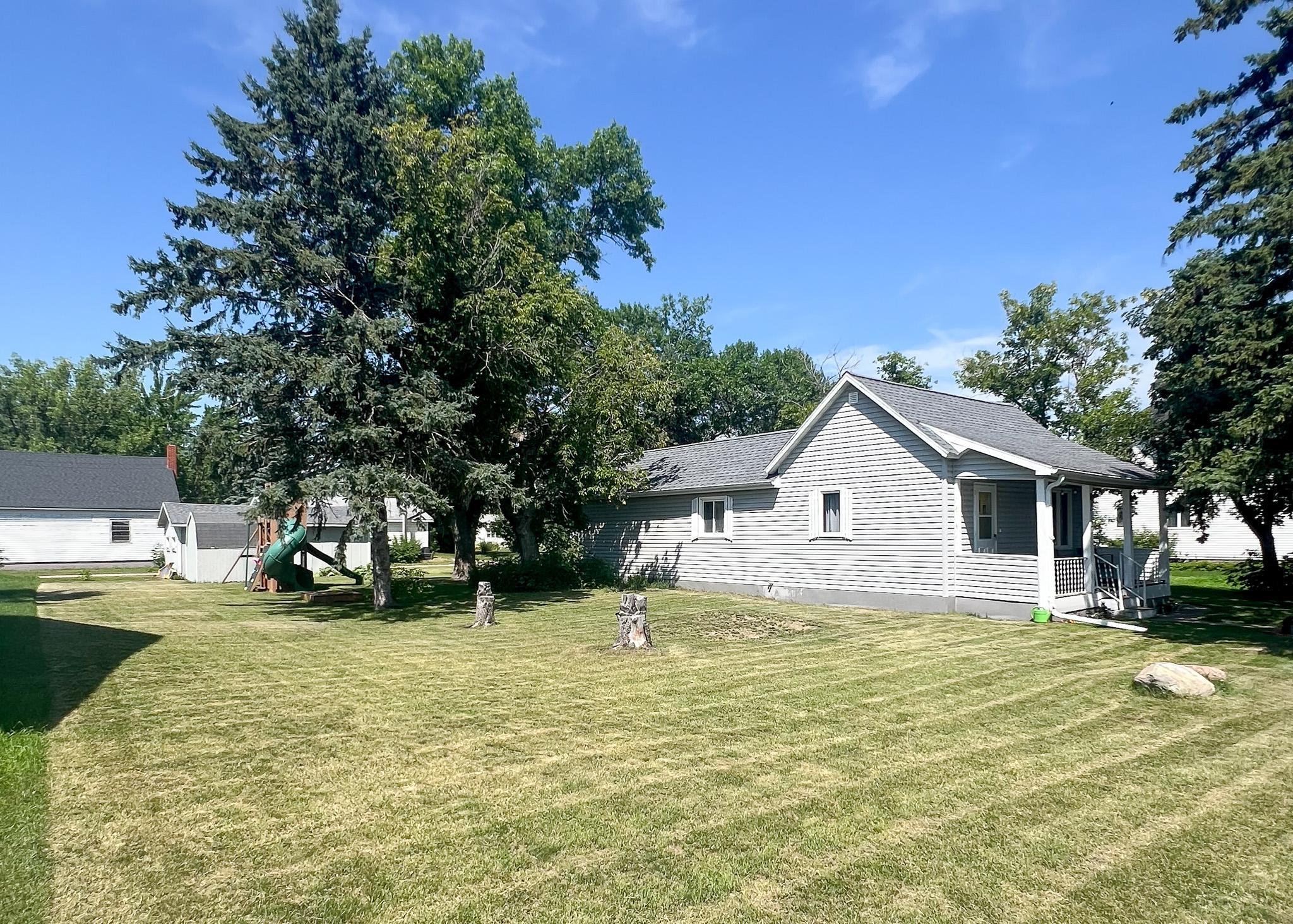 1900 single family home for sale at 212 Norman Avenue NW in Twin Valley, MN — 2 bed, 1 bath (photo 26 of 28)