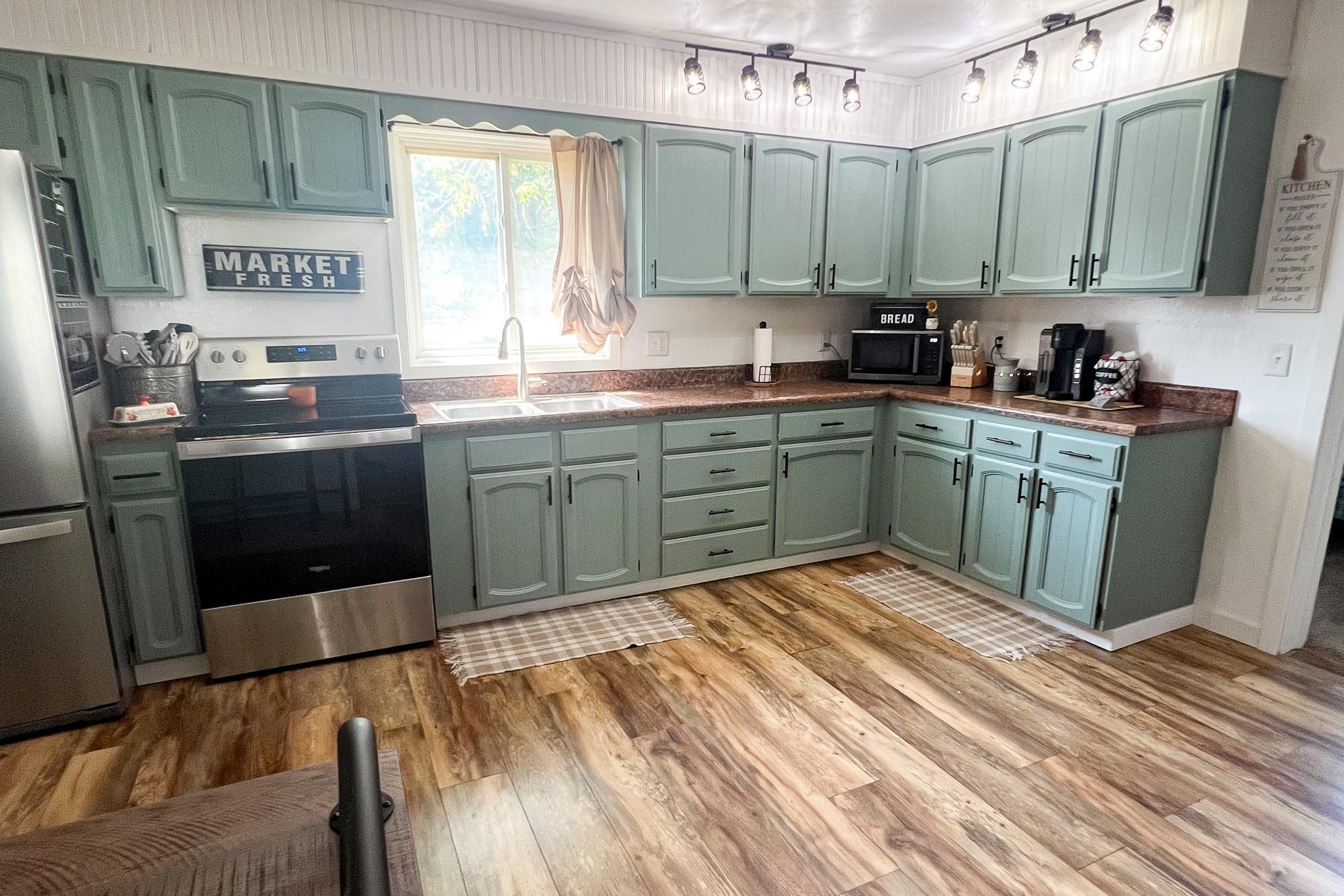 1900 single family home for sale at 212 Norman Avenue NW in Twin Valley, MN — 2 bed, 1 bath (photo 8 of 28)