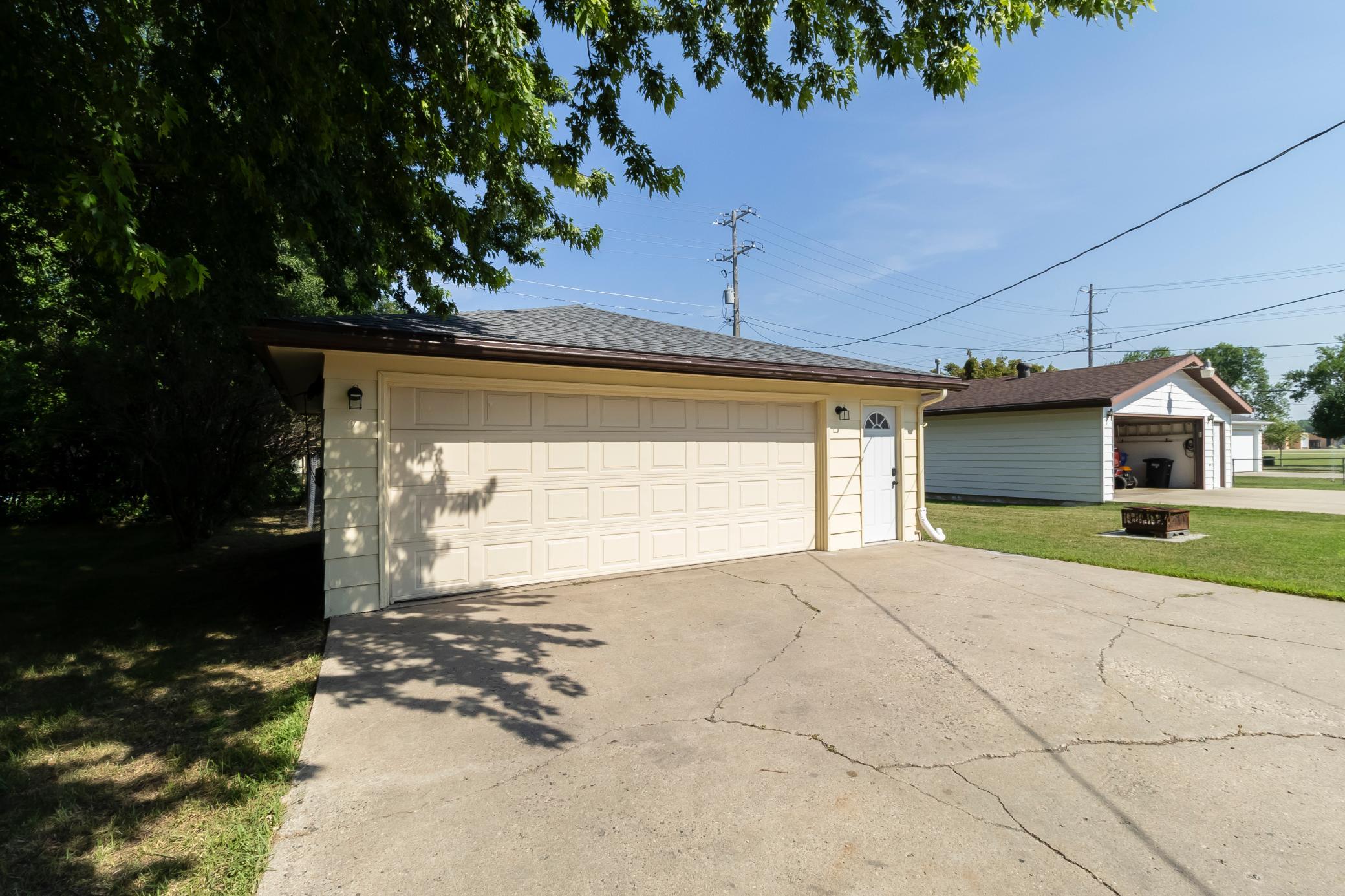 1618 17th Street S, Fargo ND 58103 - Photo 4 of 79