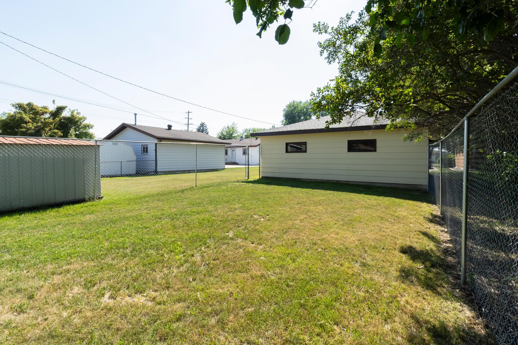 1618 17th Street S, Fargo ND 58103 - Photo 6 of 79